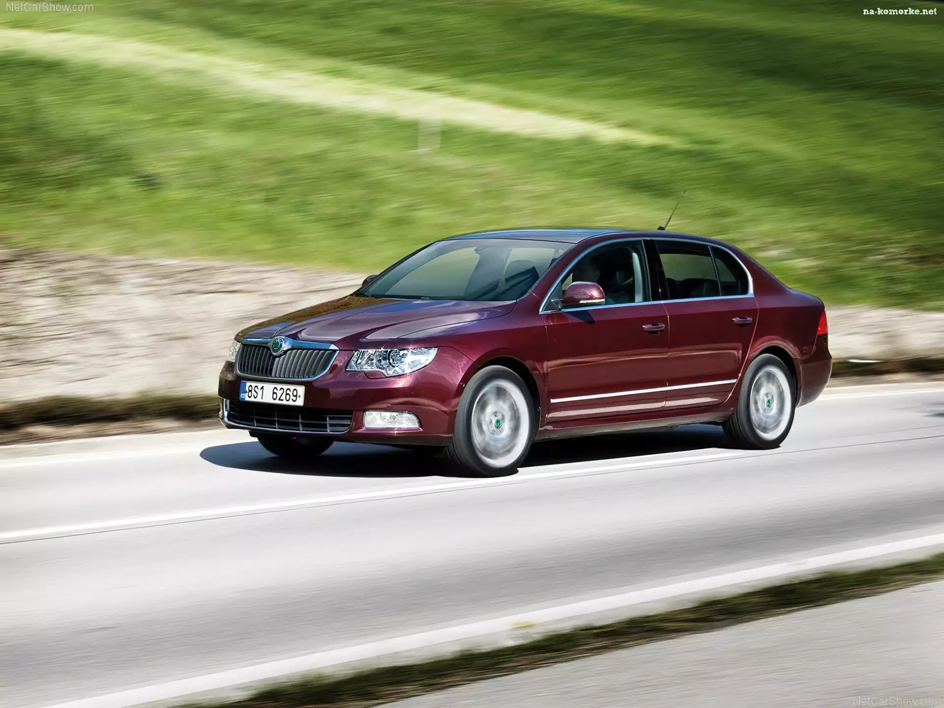 Skoda Superb, Droga, Bordowy, Metalik