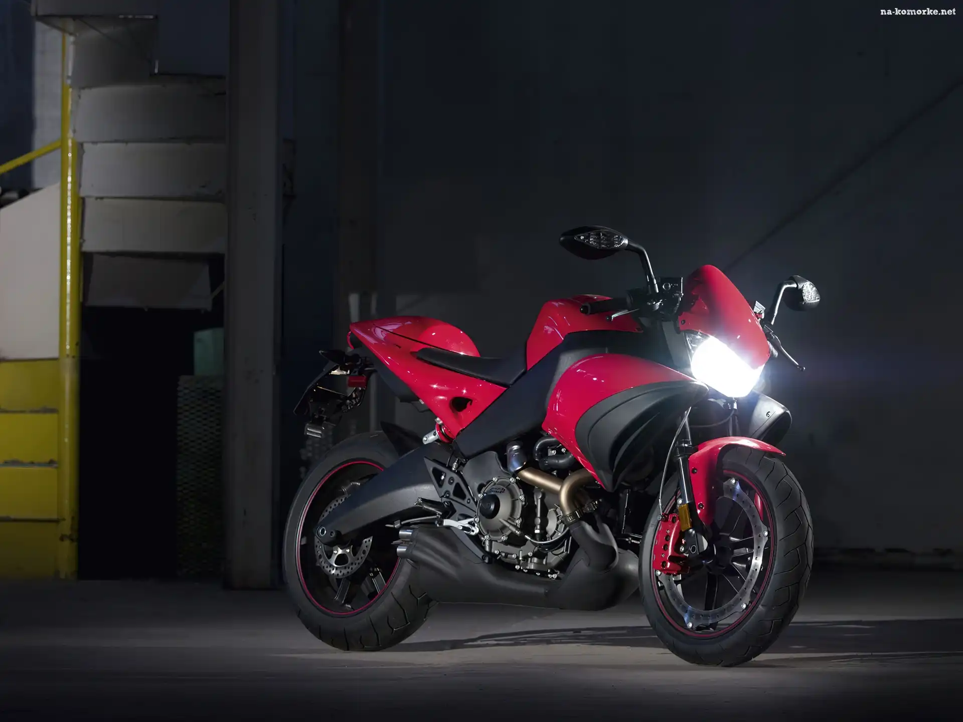 Buell 1125CR, Hamulcowe, Tarcze