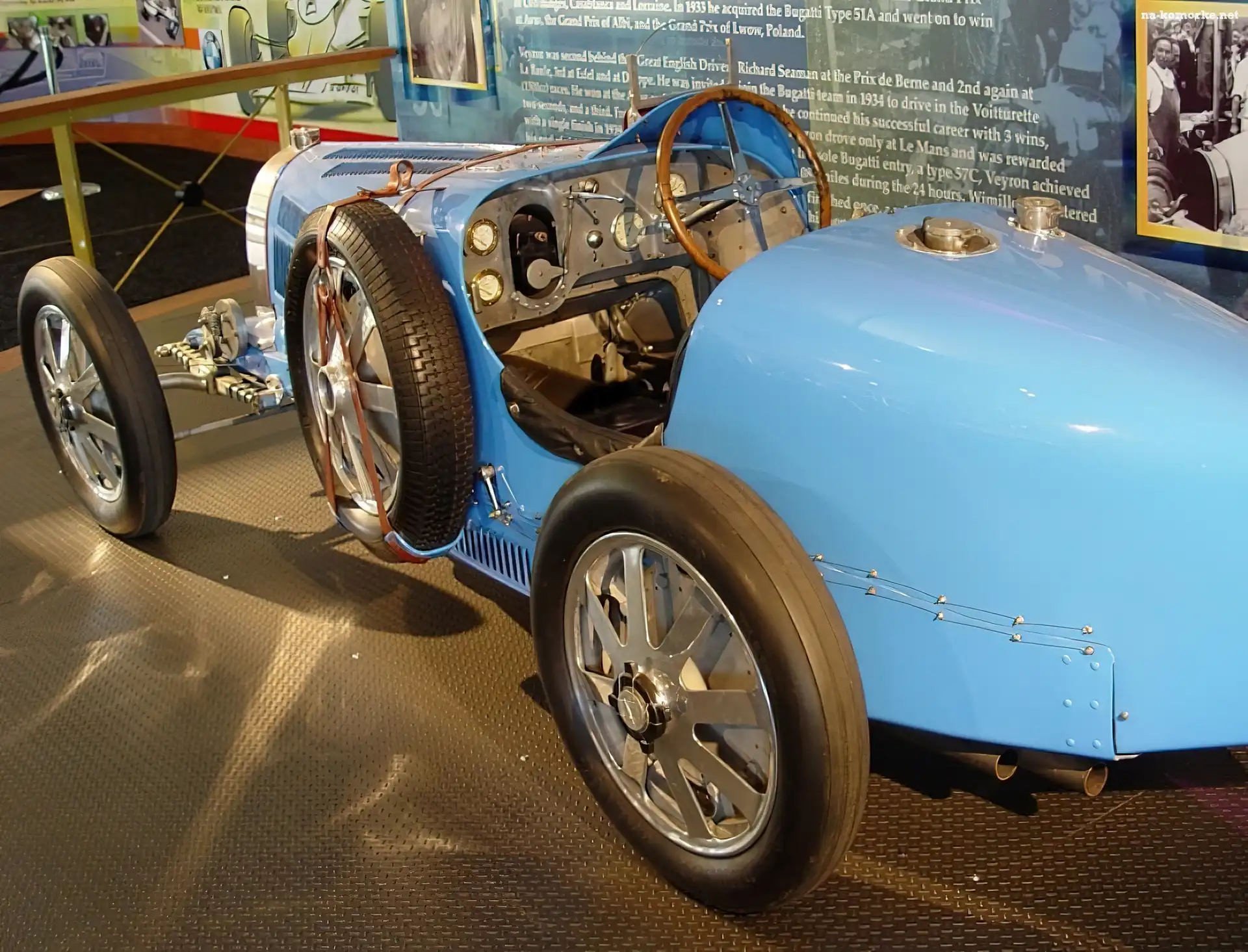Bugatti, zegary, koła , kierownica