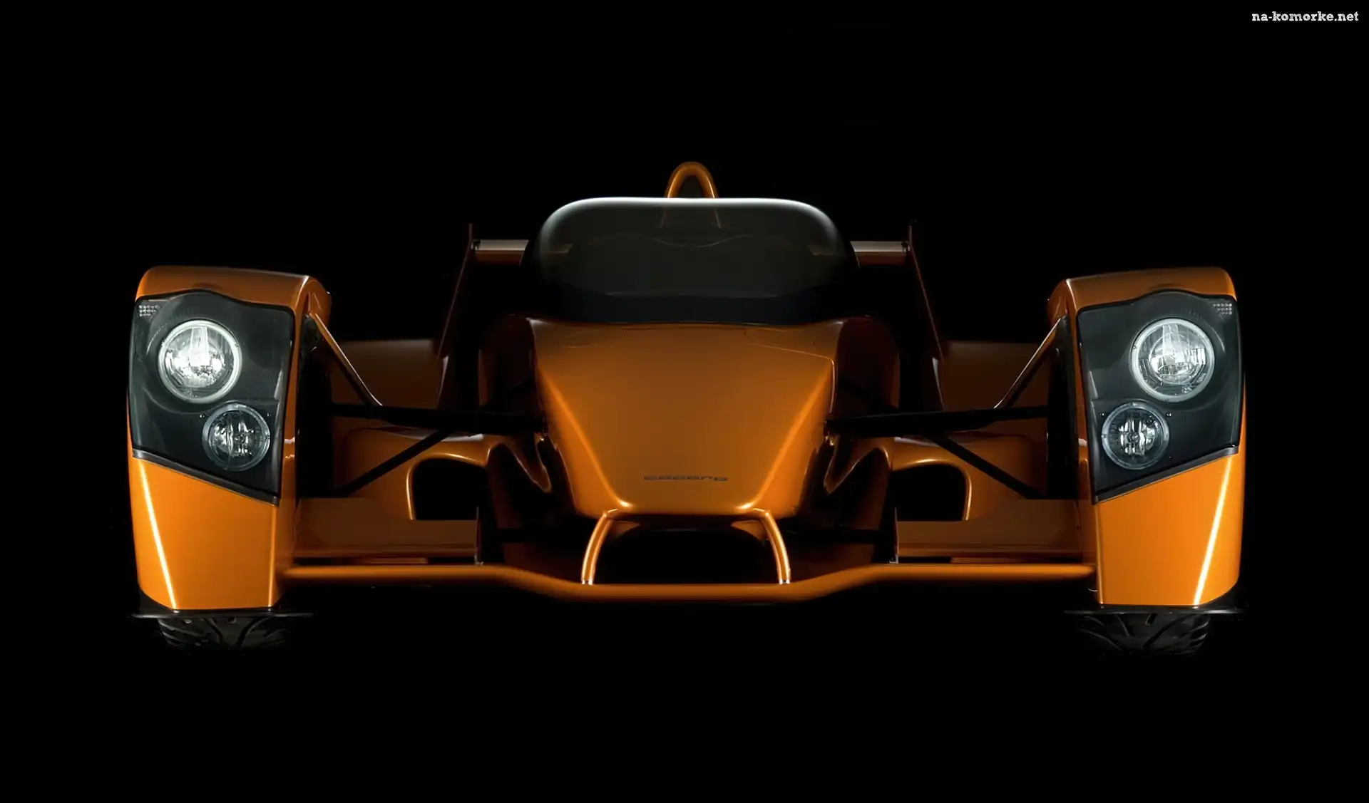 Przód, Caparo T1