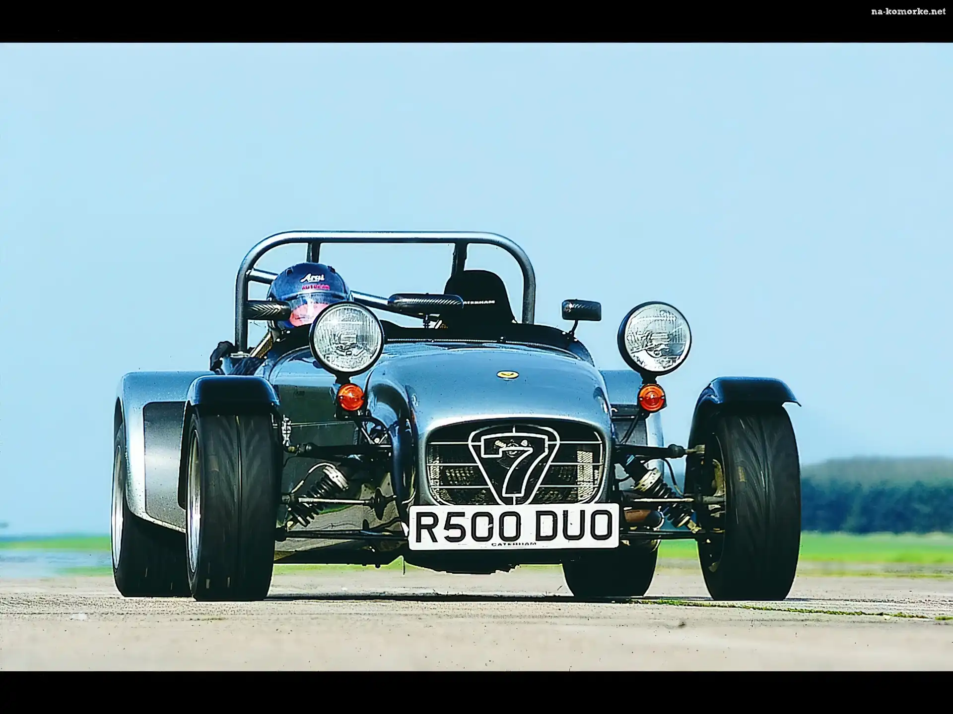 Caterham Seria R, Reflektory