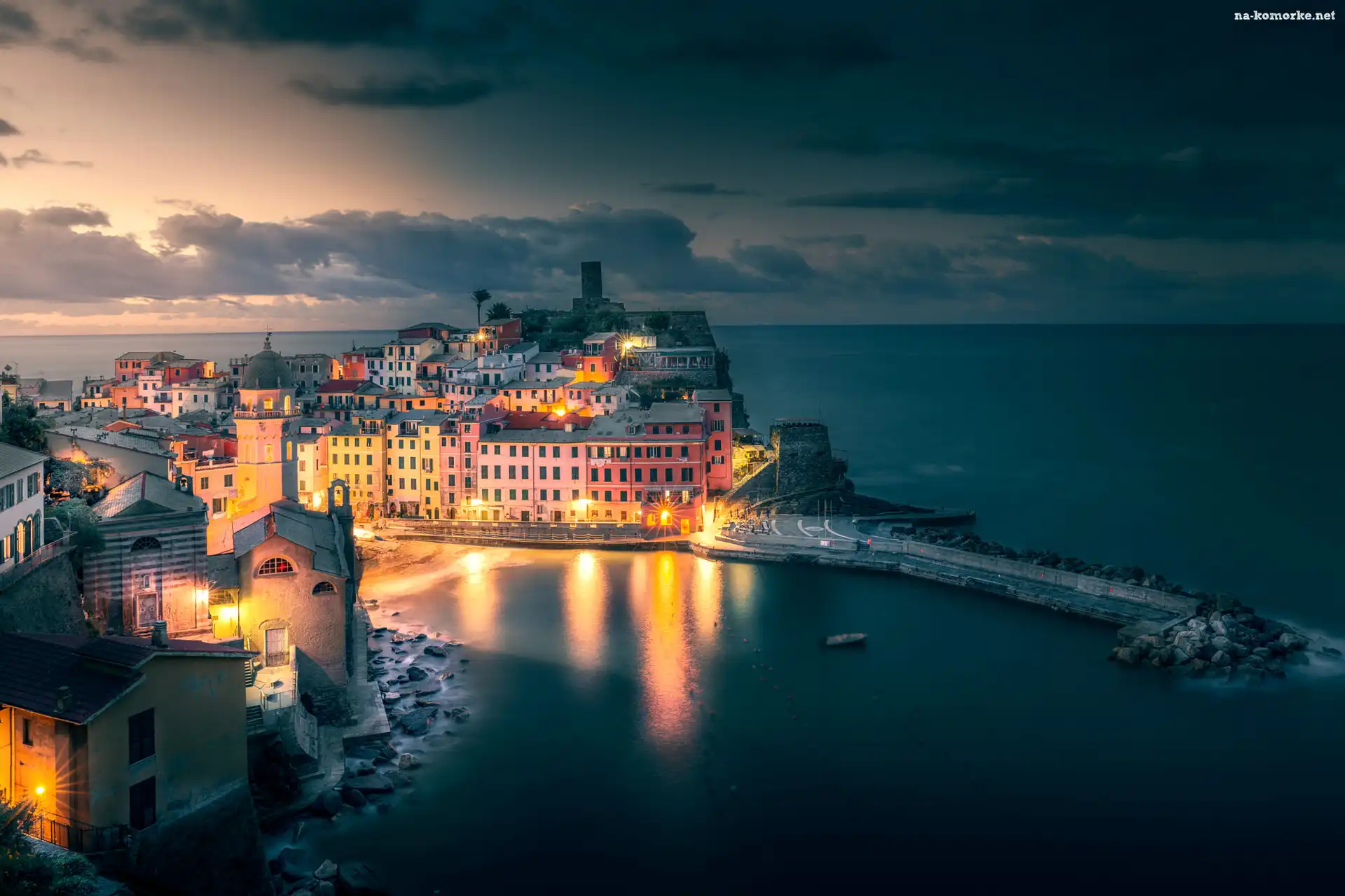 Domy, Cinque Terre, Vernazza, Morze, Włochy, Światła