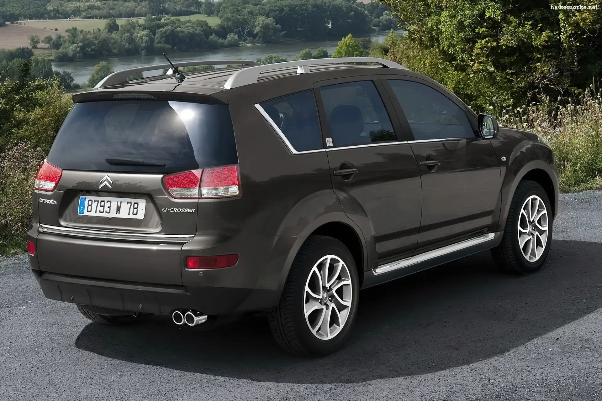 Citroen C-Crosser, Lampy, Tył
