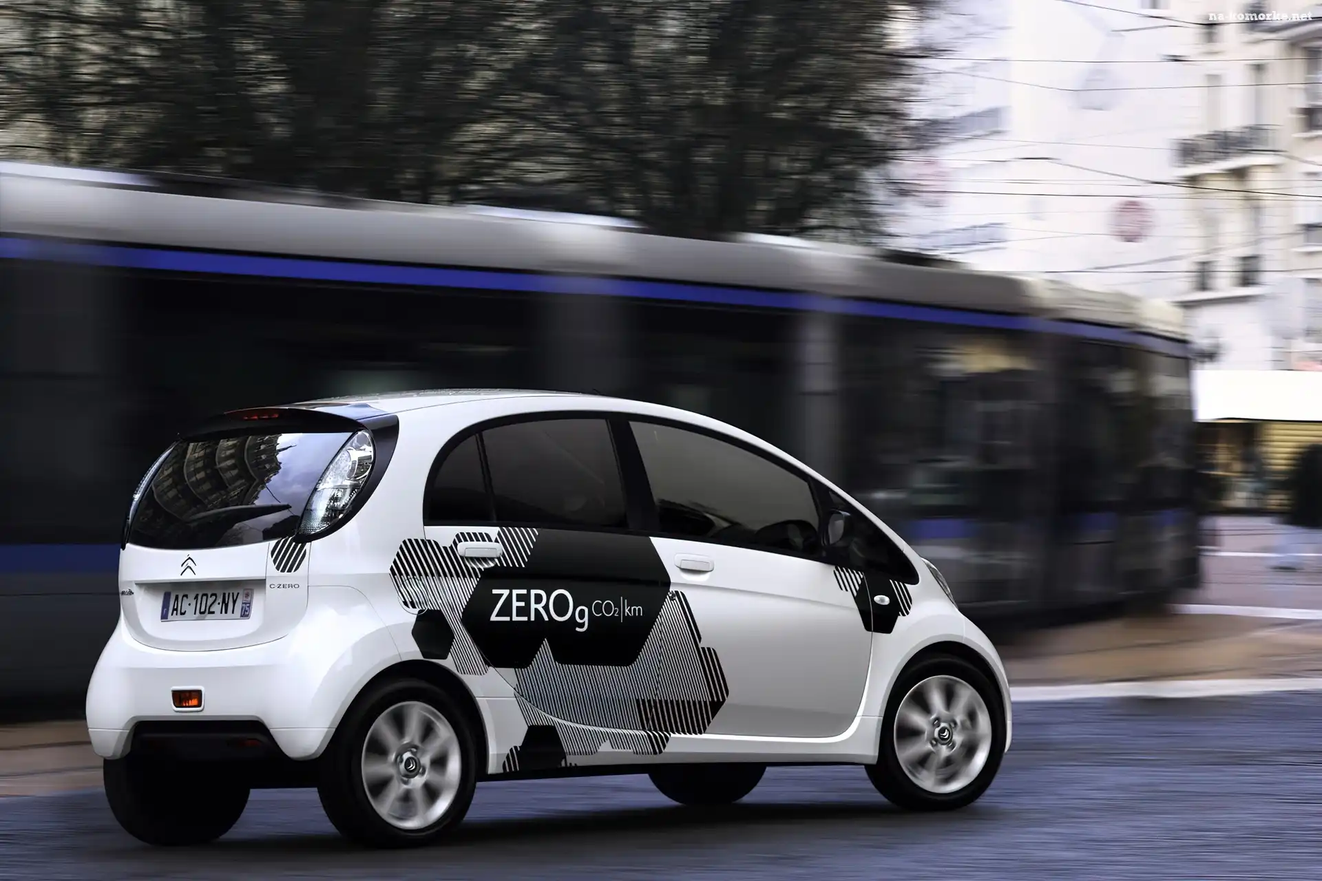 Citroen C-Zero, Ulica, Miasto