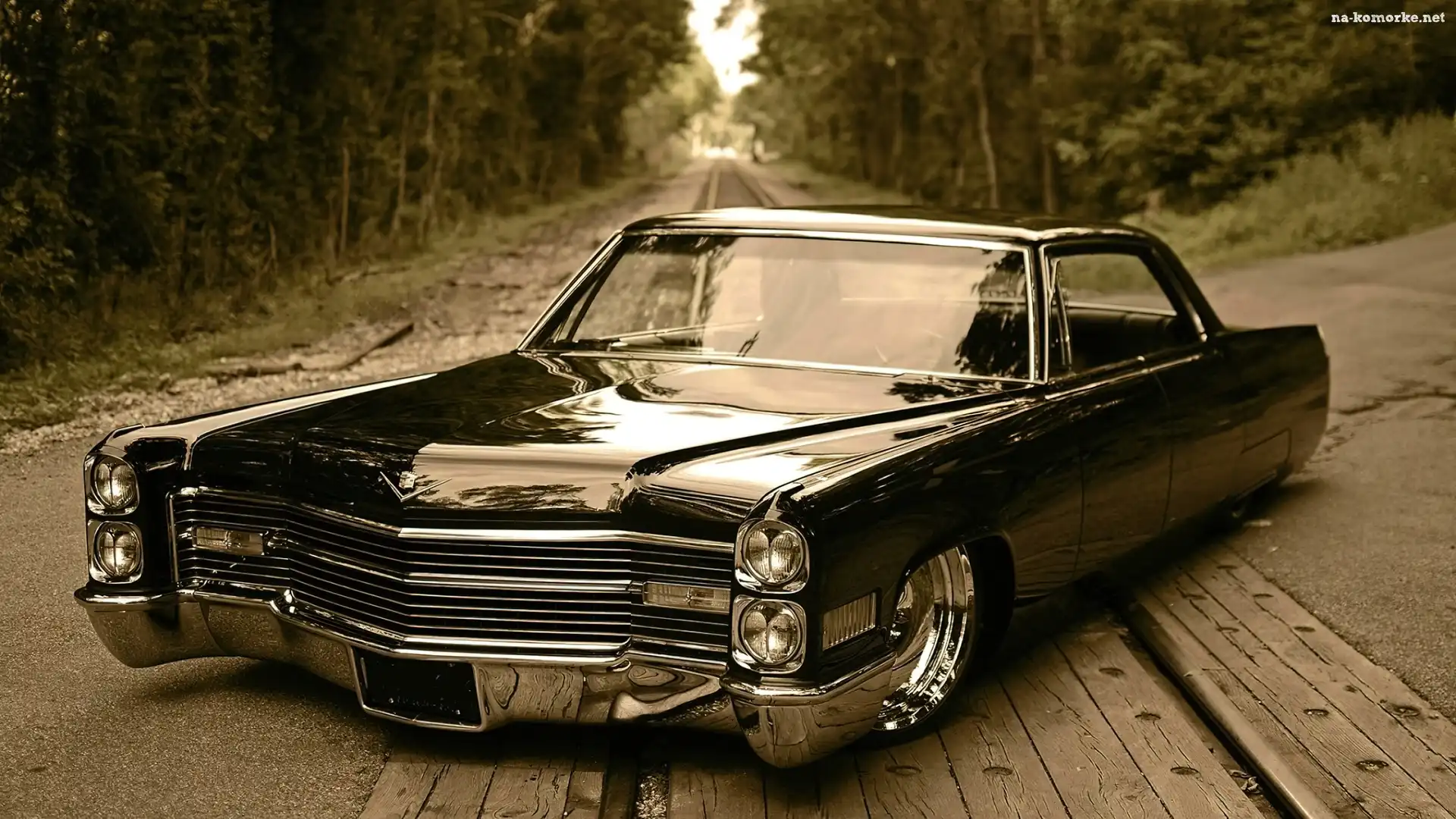Czarny, Tory, Cadillac DeVille, Chrom