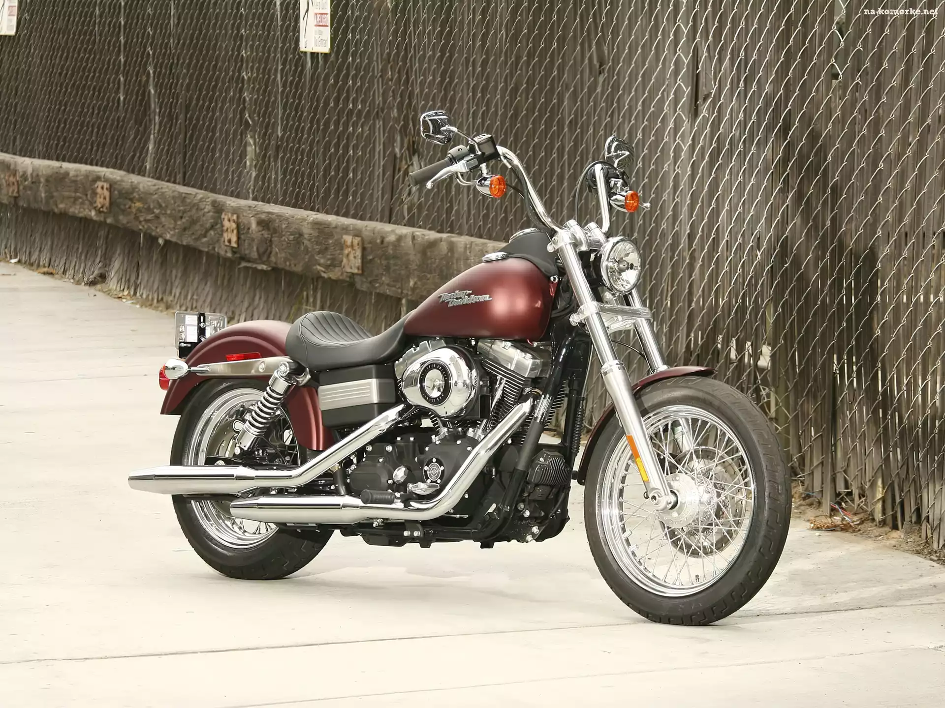 Harley Davidson Dyna Street Bob, Szprychy, Silnik