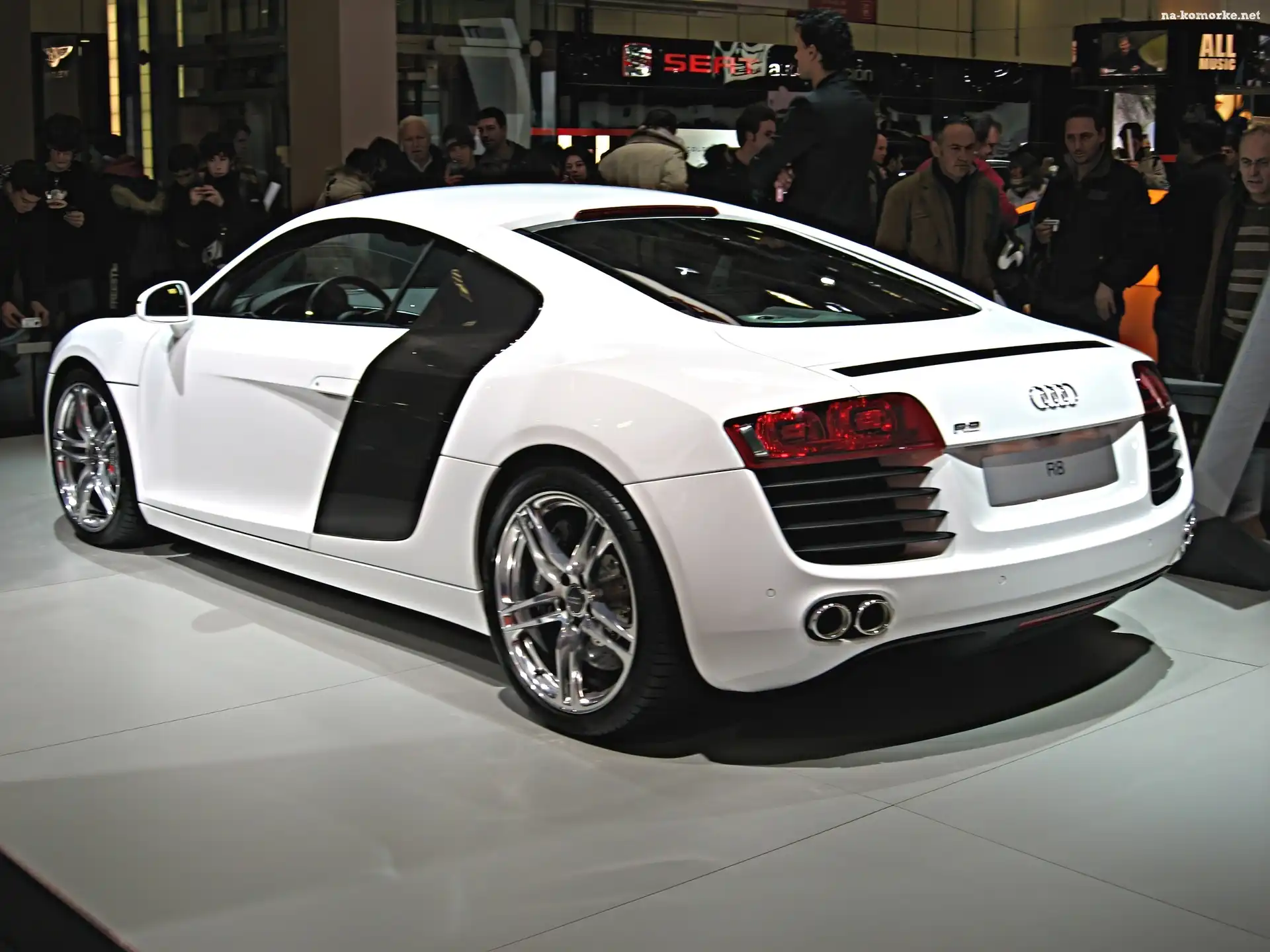 Debiut, Wydechu, Audi R8, Końcówka