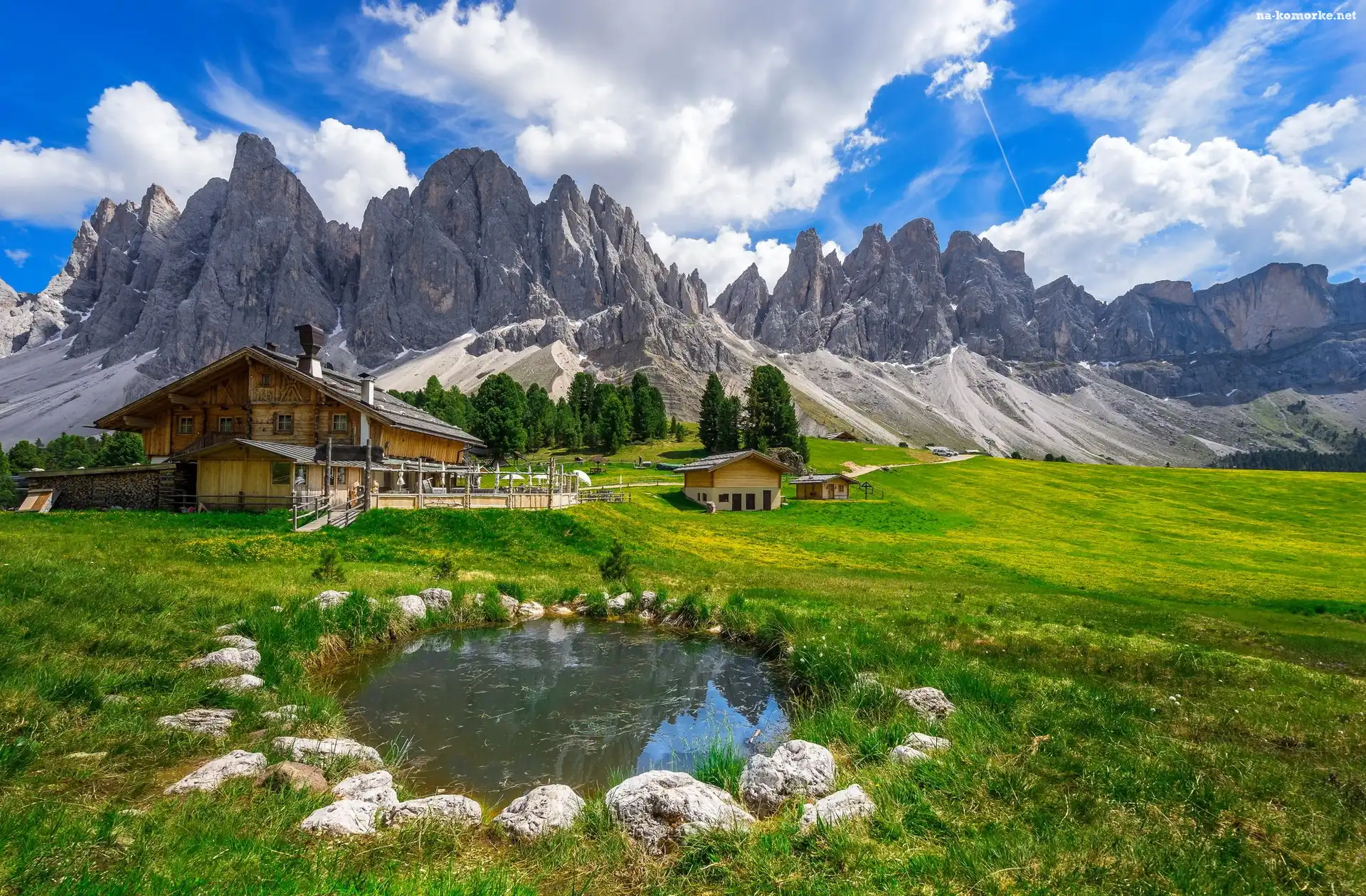 Włochy, Chmury, Drzewa, Dolomity, Park krajobrazowy Puez Odle, Góry, Dom