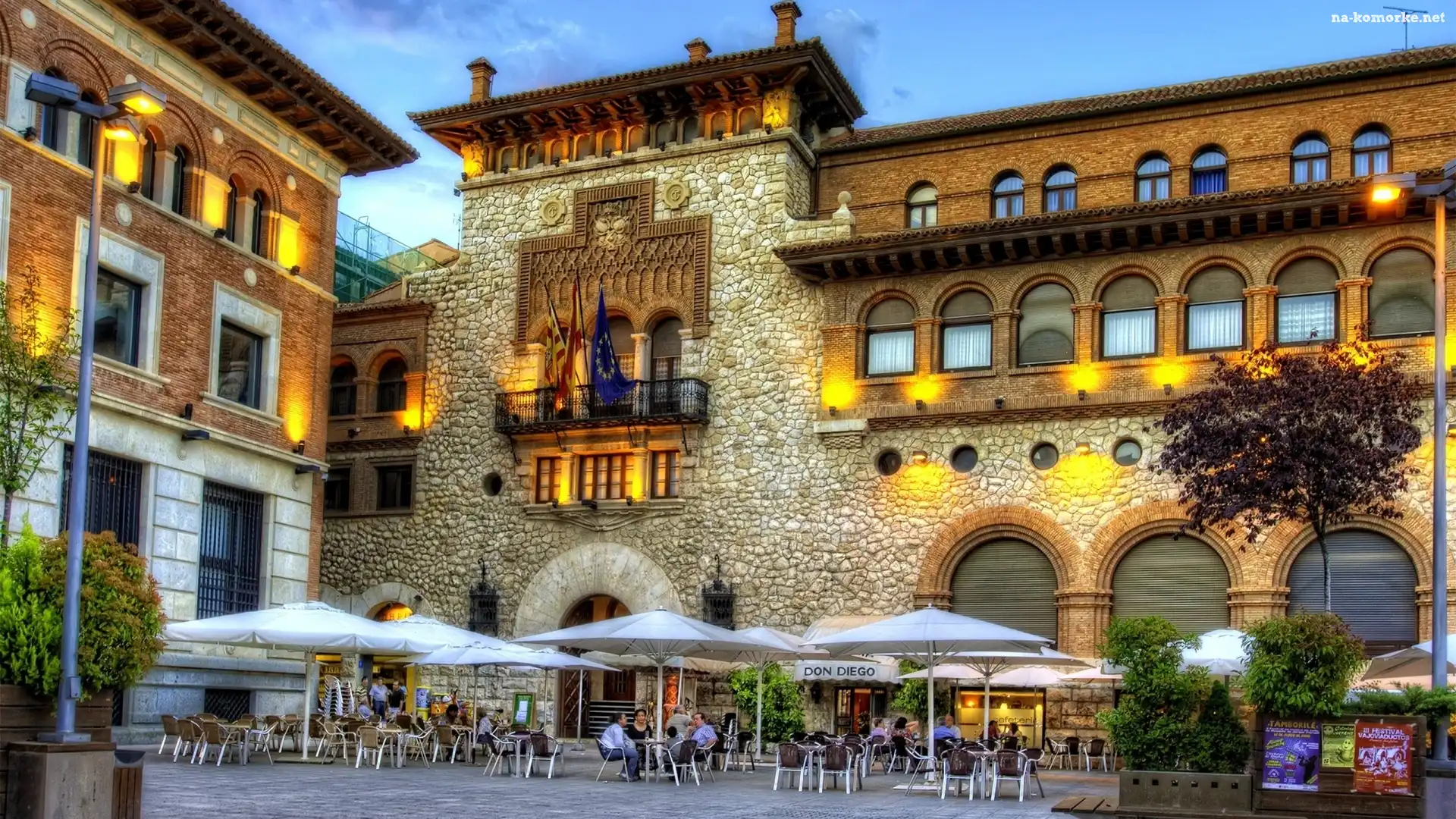 Dom, Restauracja