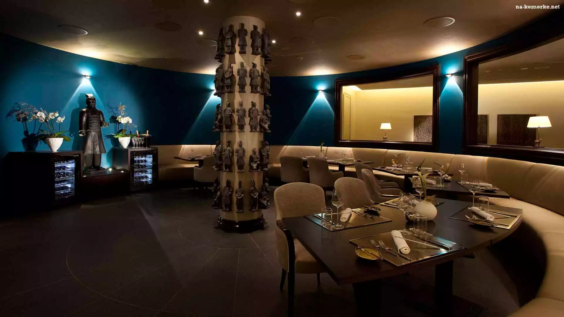Sala, Restauracja