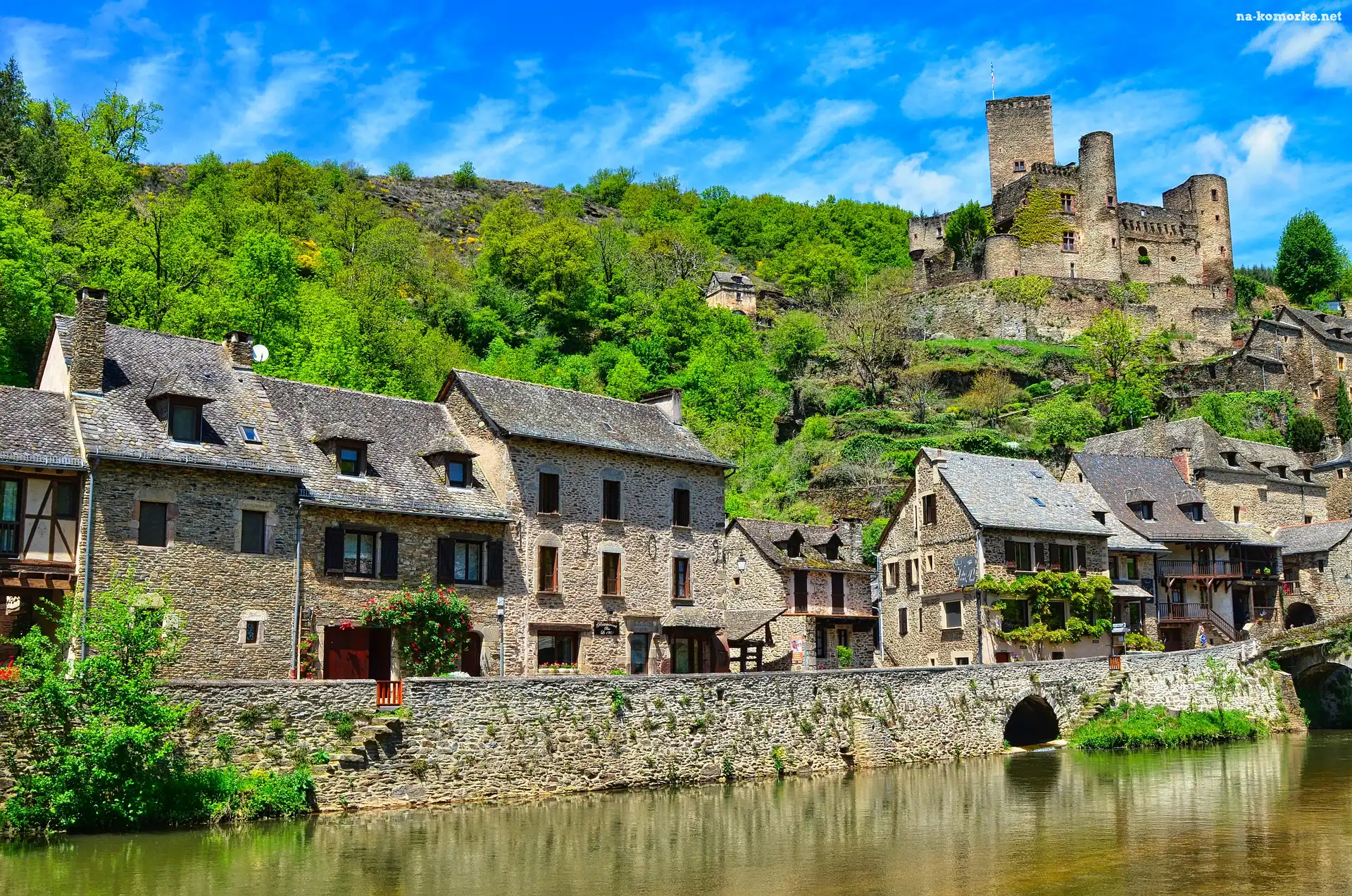 Francja, Rzeka Aveyton, Domy, Belcastel, Zamek Belcastel