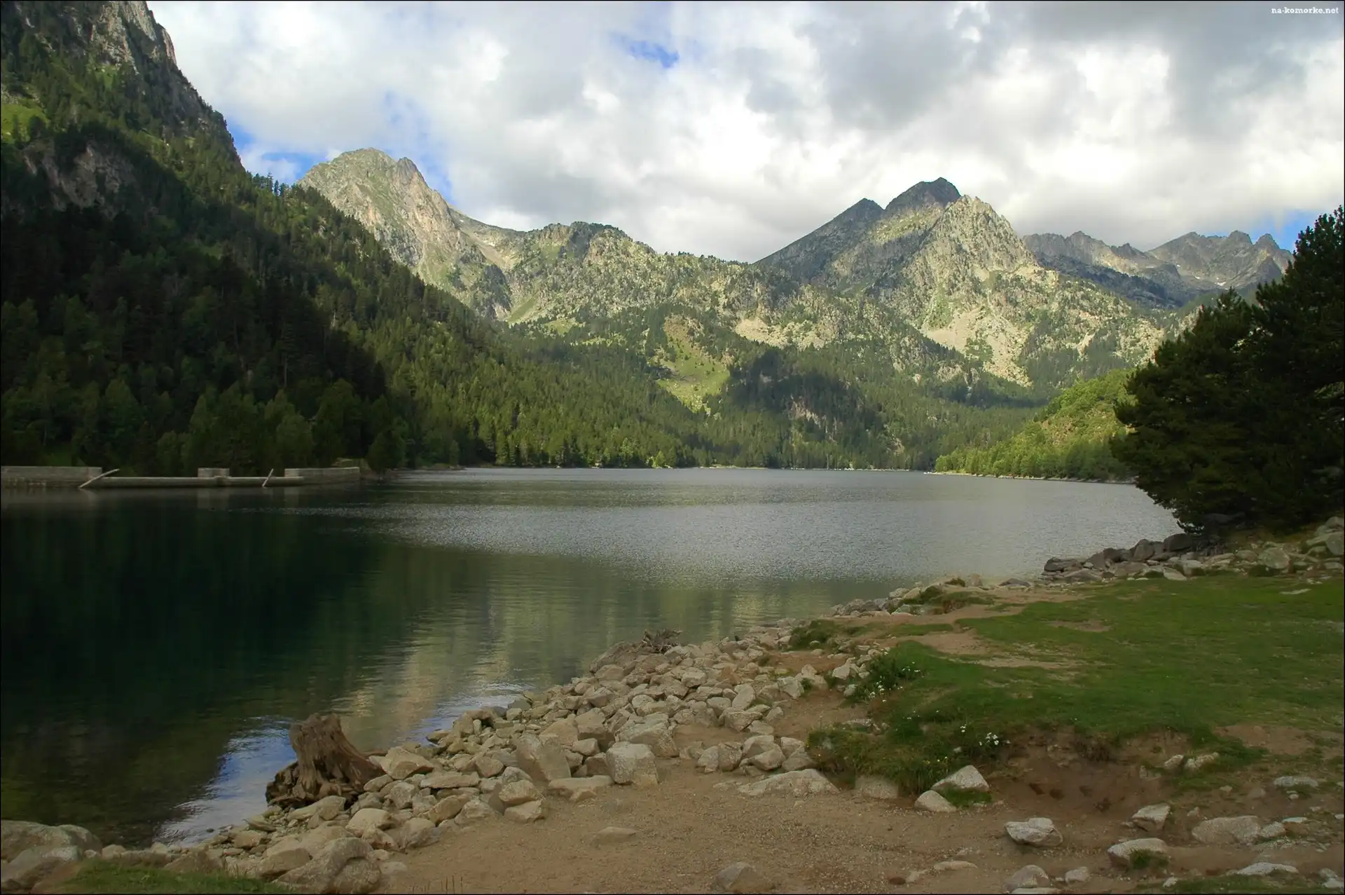 Drzewa, Jezioro, Woda, Góry, Kamienie