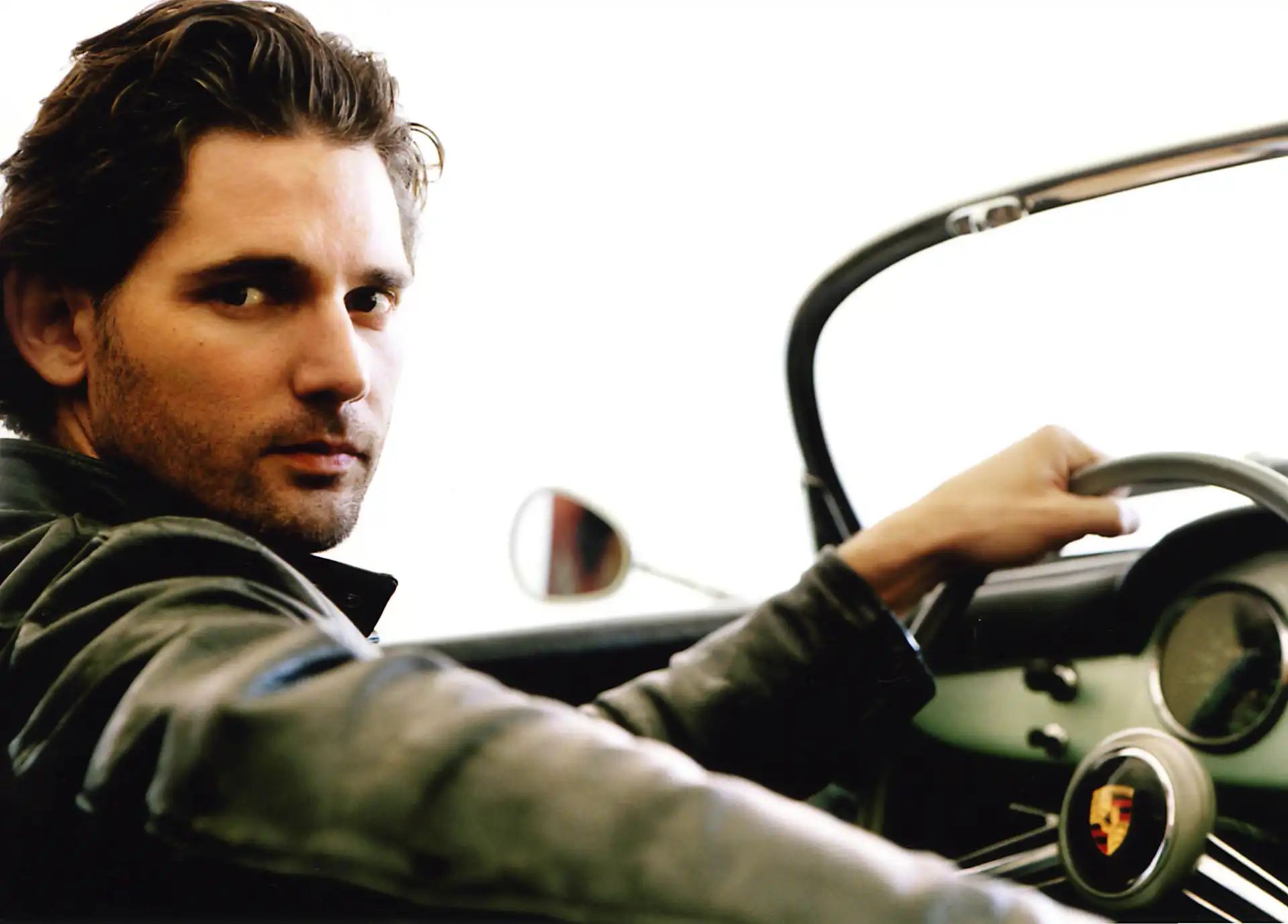 Eric Bana, kierownica, lusterko