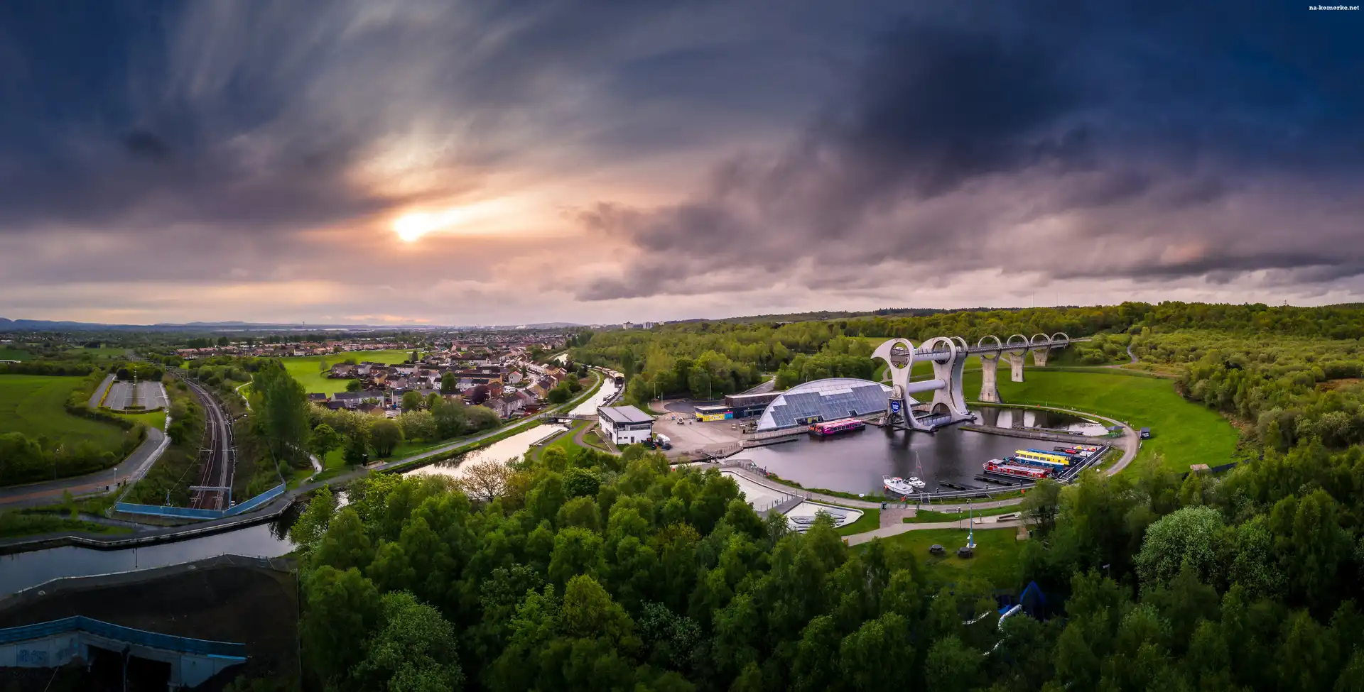 Jezioro, Śluza, Szkocja, Falkirk Wheel, Falkirk, Wschód słońca, Rzeka, Winda, Łodzie, Drzewa