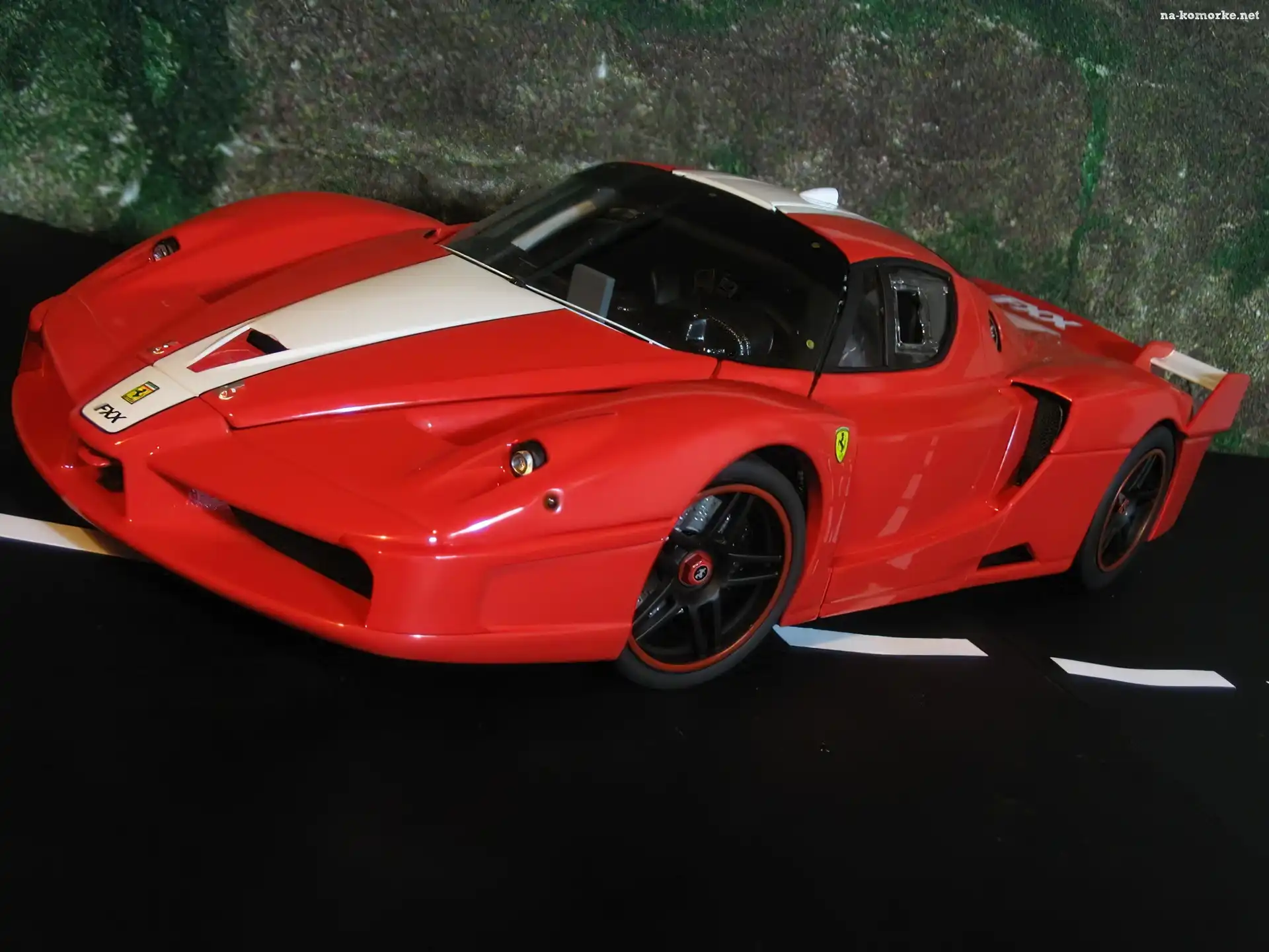 Ferrari FXX, Biały, Pas