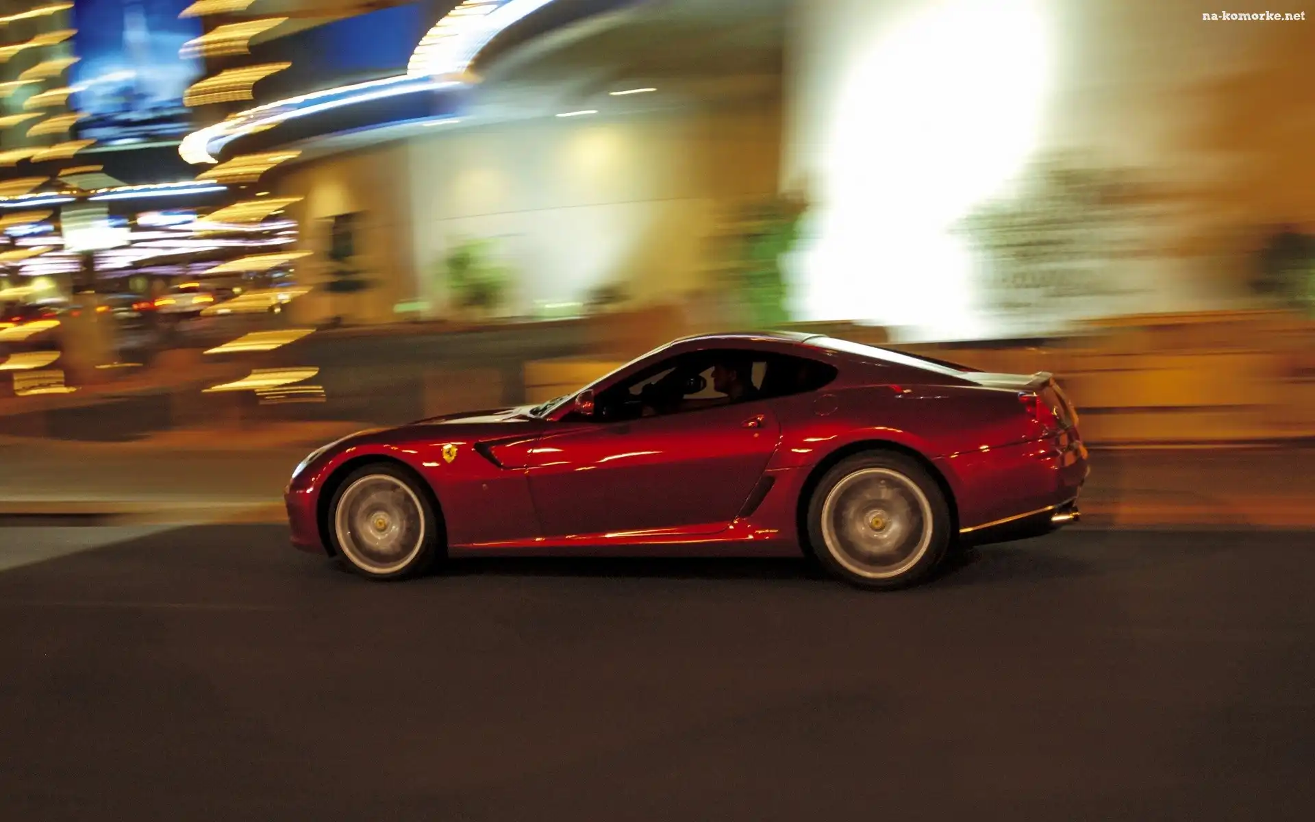 Ferrari 599, Miasto, NocÄ…