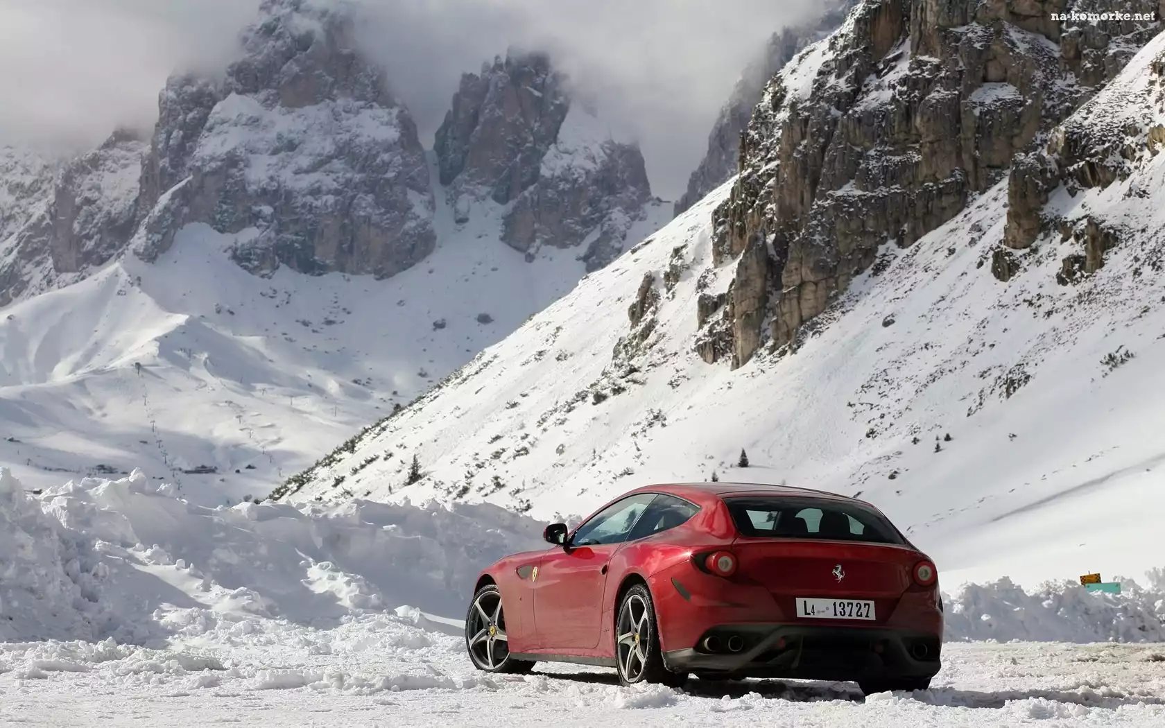 Ferrari FF, Åšnieg
