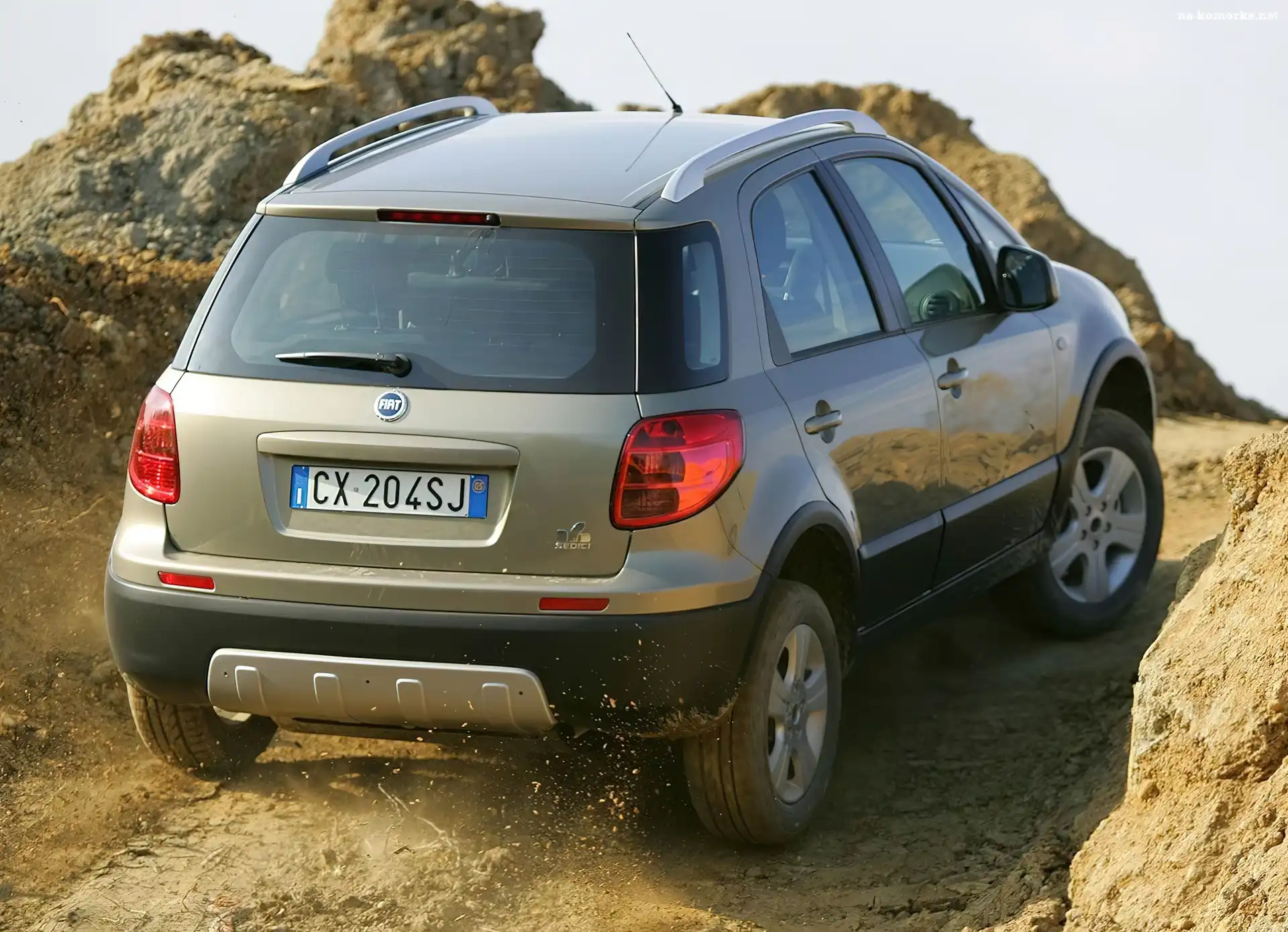 Fiat Sedici, Błoto, Klapa, Bagażnika
