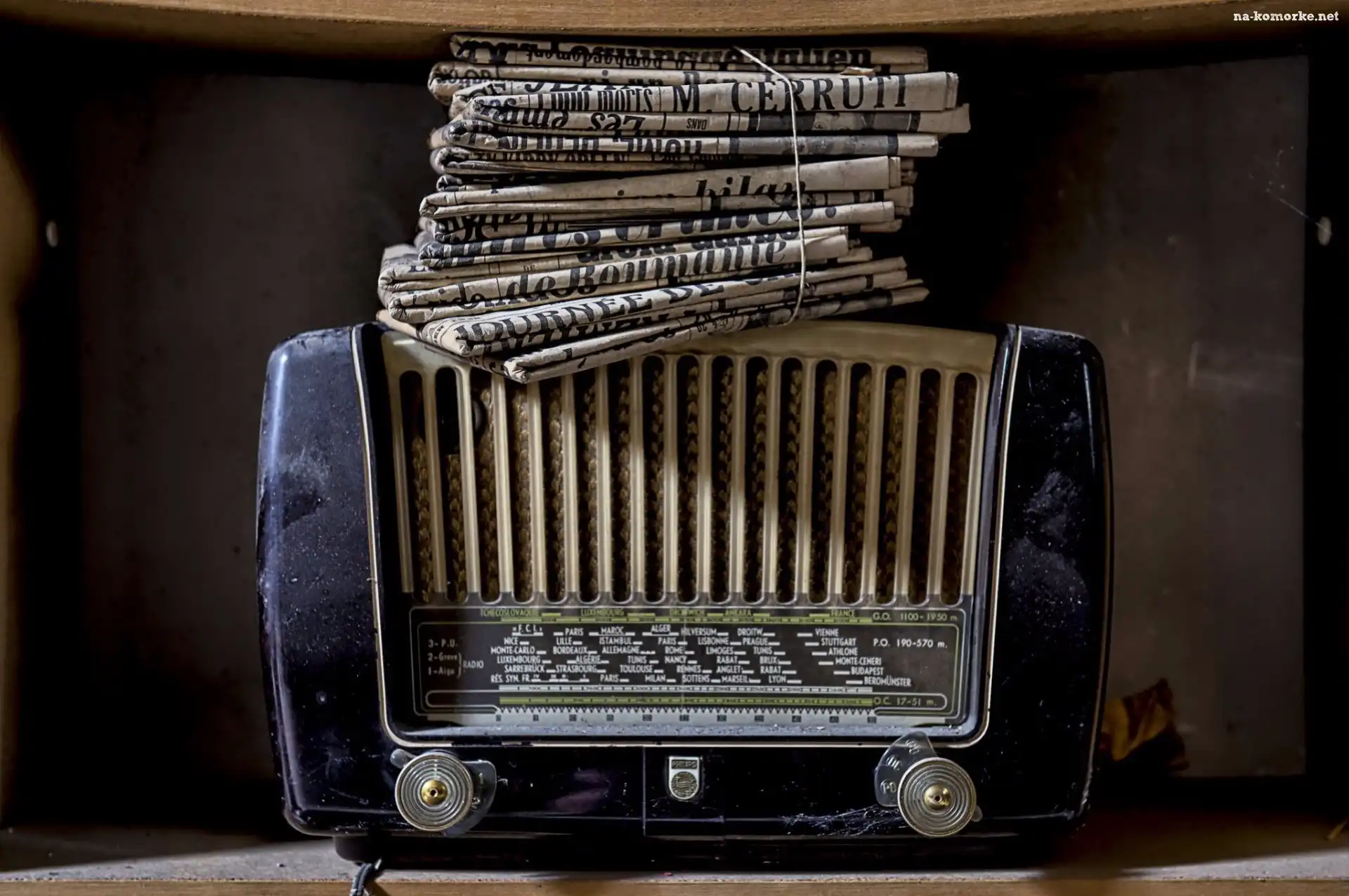 Radio, Gazety, Antyk