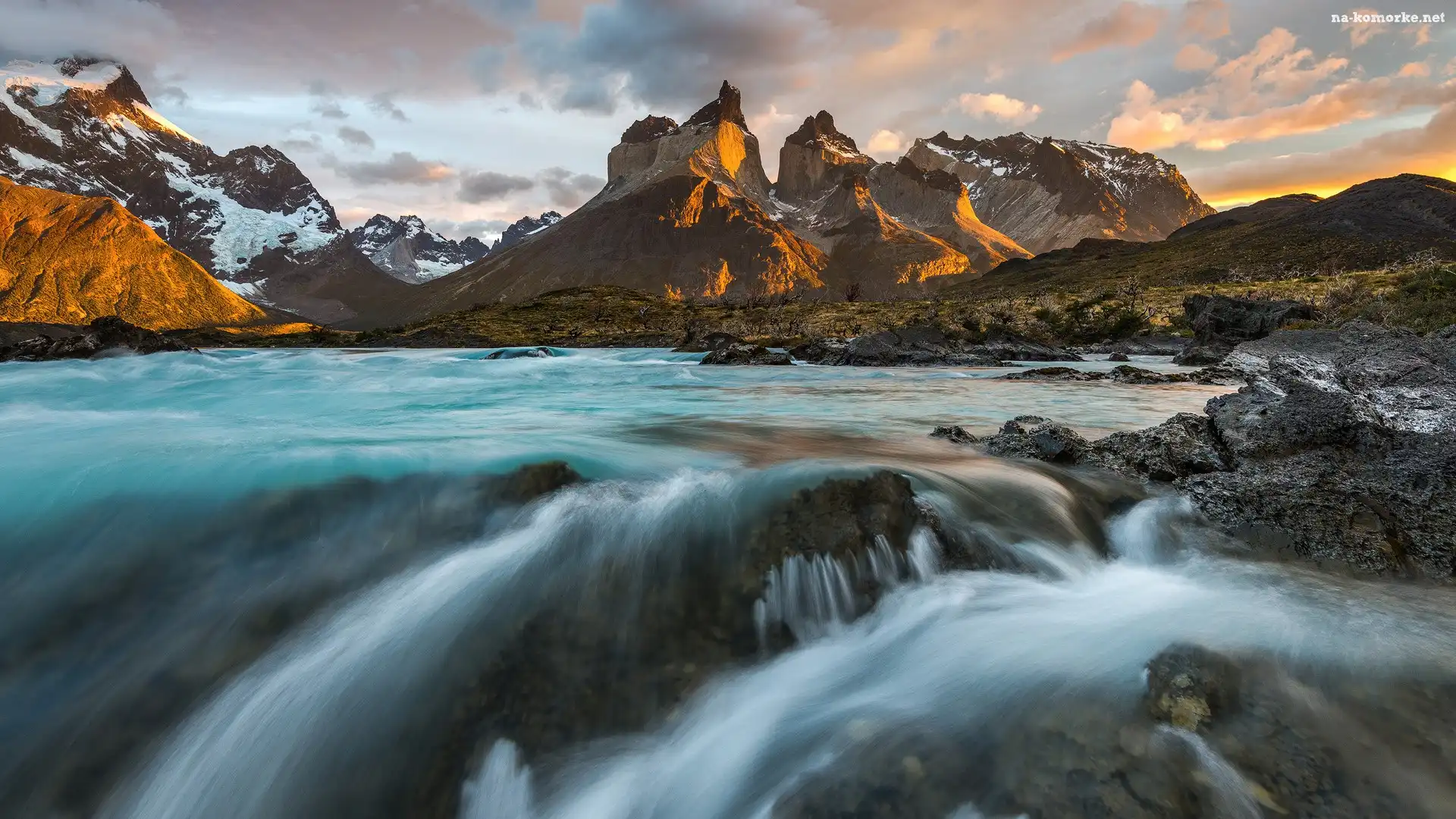 Góry Cordillera del Paine, Patagonia, Chile, Rzeka, Park Narodowy Torres del Paine, Masyw Torres del Paine
