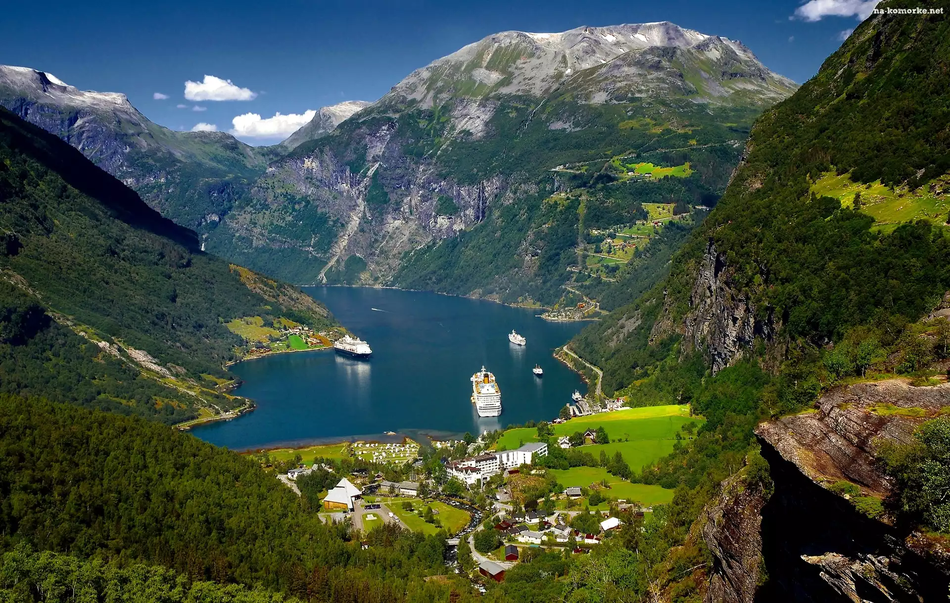 Góry, Norwegia, Statki, Fiord Geiranger