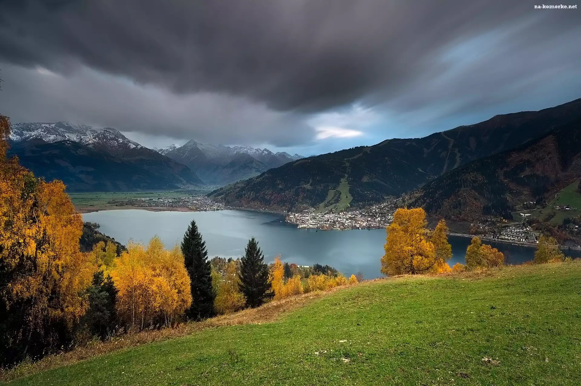 Góry, Zachmurzone Niebo, Jezioro, Lasy