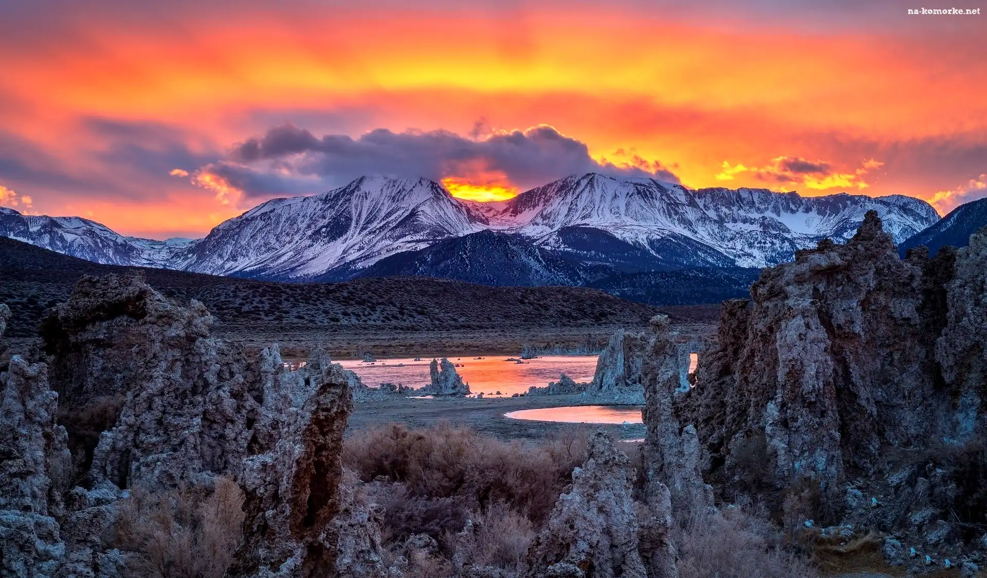 Zachód Słońca, Stany Zjednoczone, Stan Kalifornia, Jezioro Mono Lake, Góry