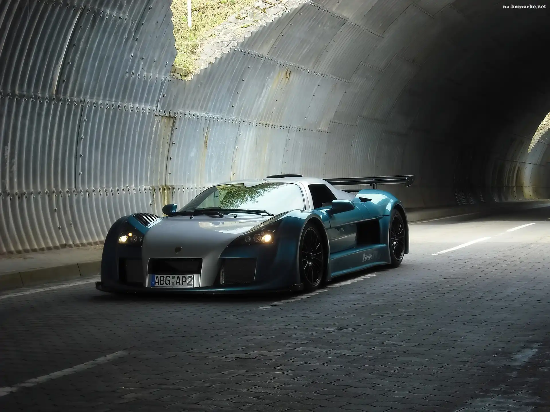 Gumpert Apollo, Samochód, Hangar, Wyścigowy