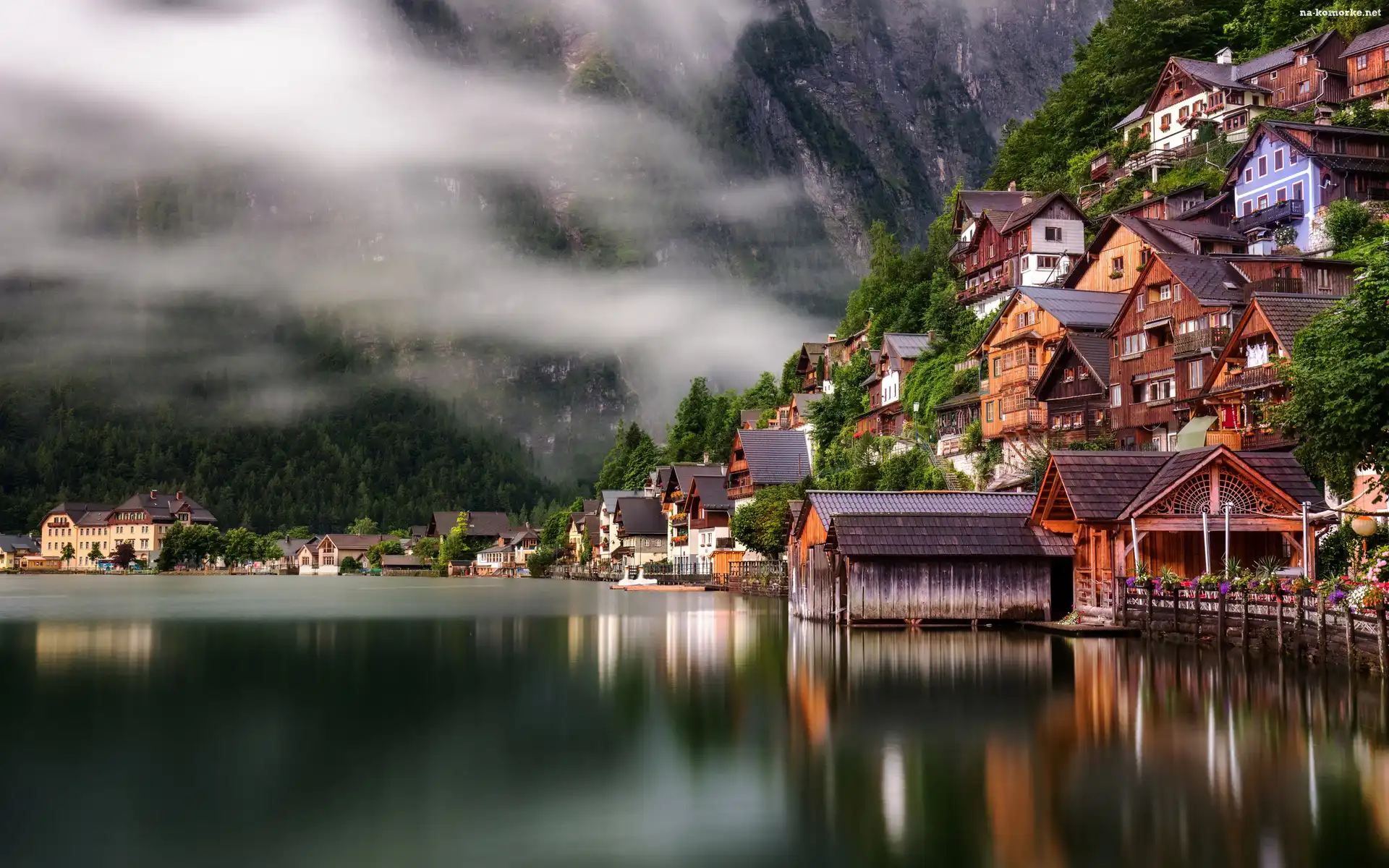 Domy, Hallstatt, Austria, Mgła, Jezioro Hallstättersee, Góry
