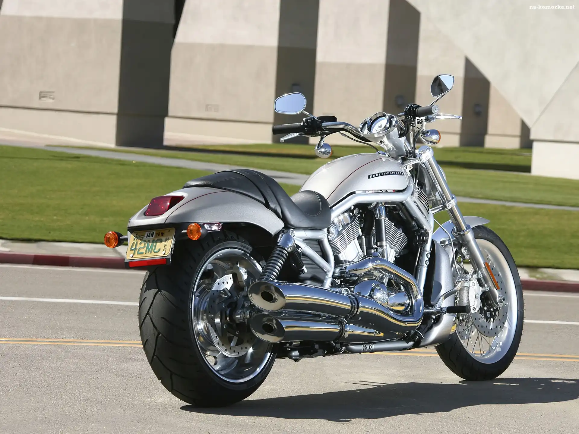Harley Davidson V-Rod, Siedzenie, Lusterka