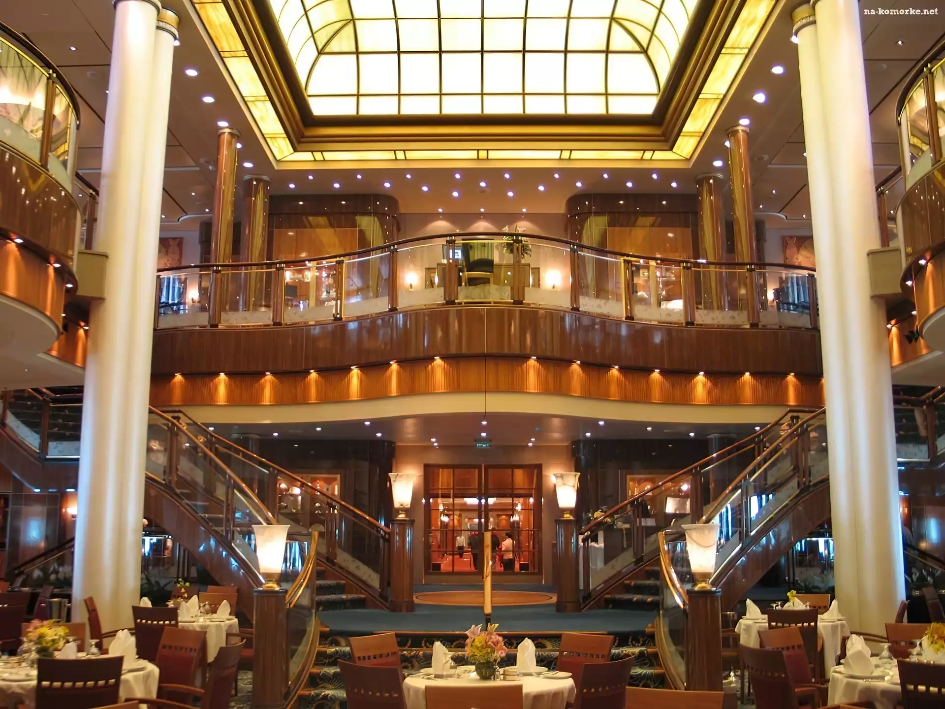 Hotel, Kawiarnia, Hol