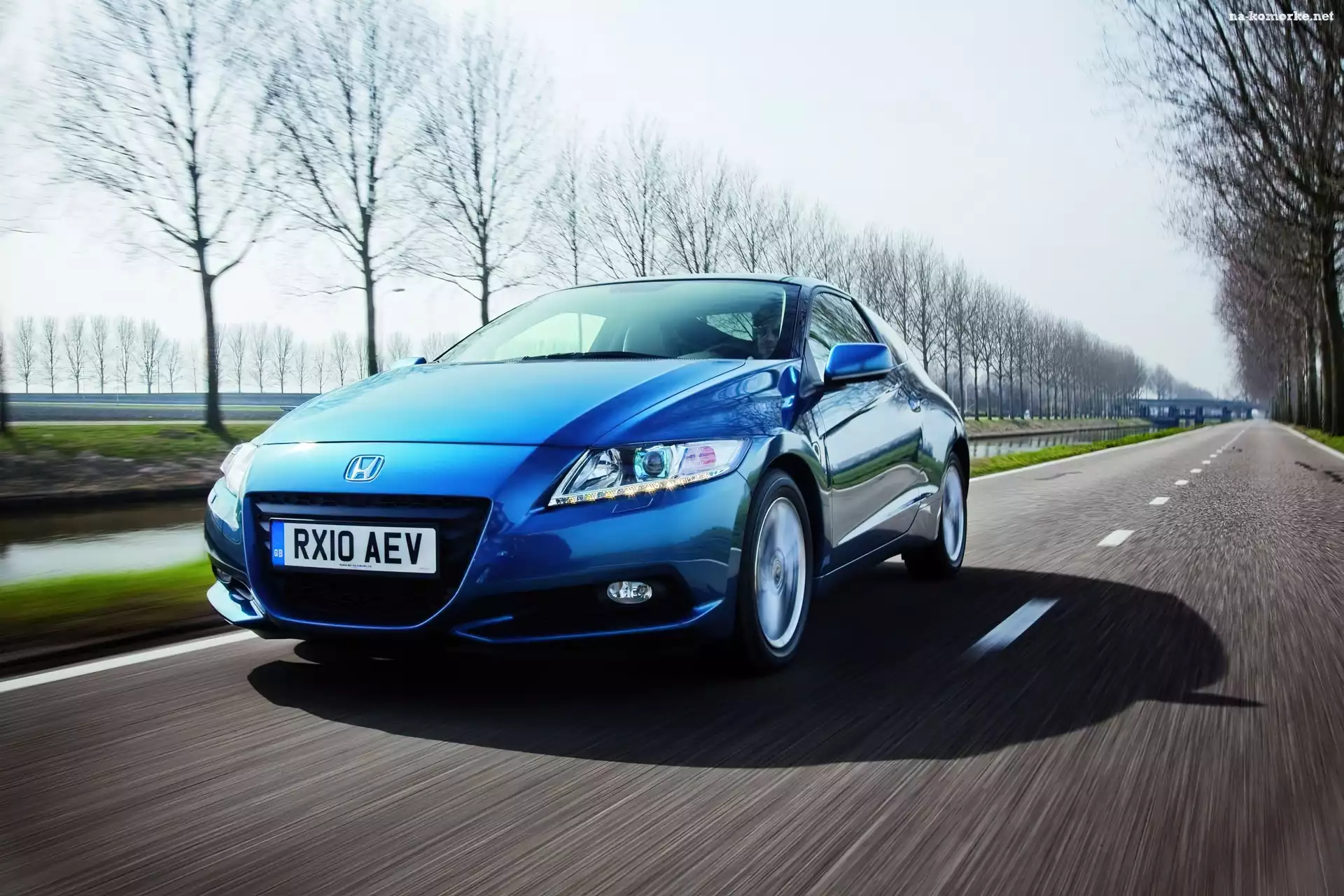 Honda CR-Z, Droga