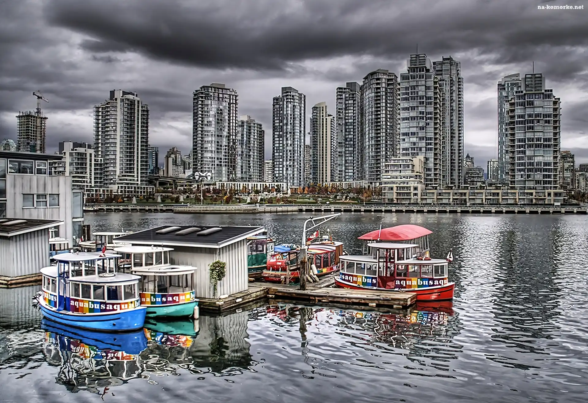 Granvill Island, Łodzie, Rzeka, Kanada, Wieżowce, Vancouver