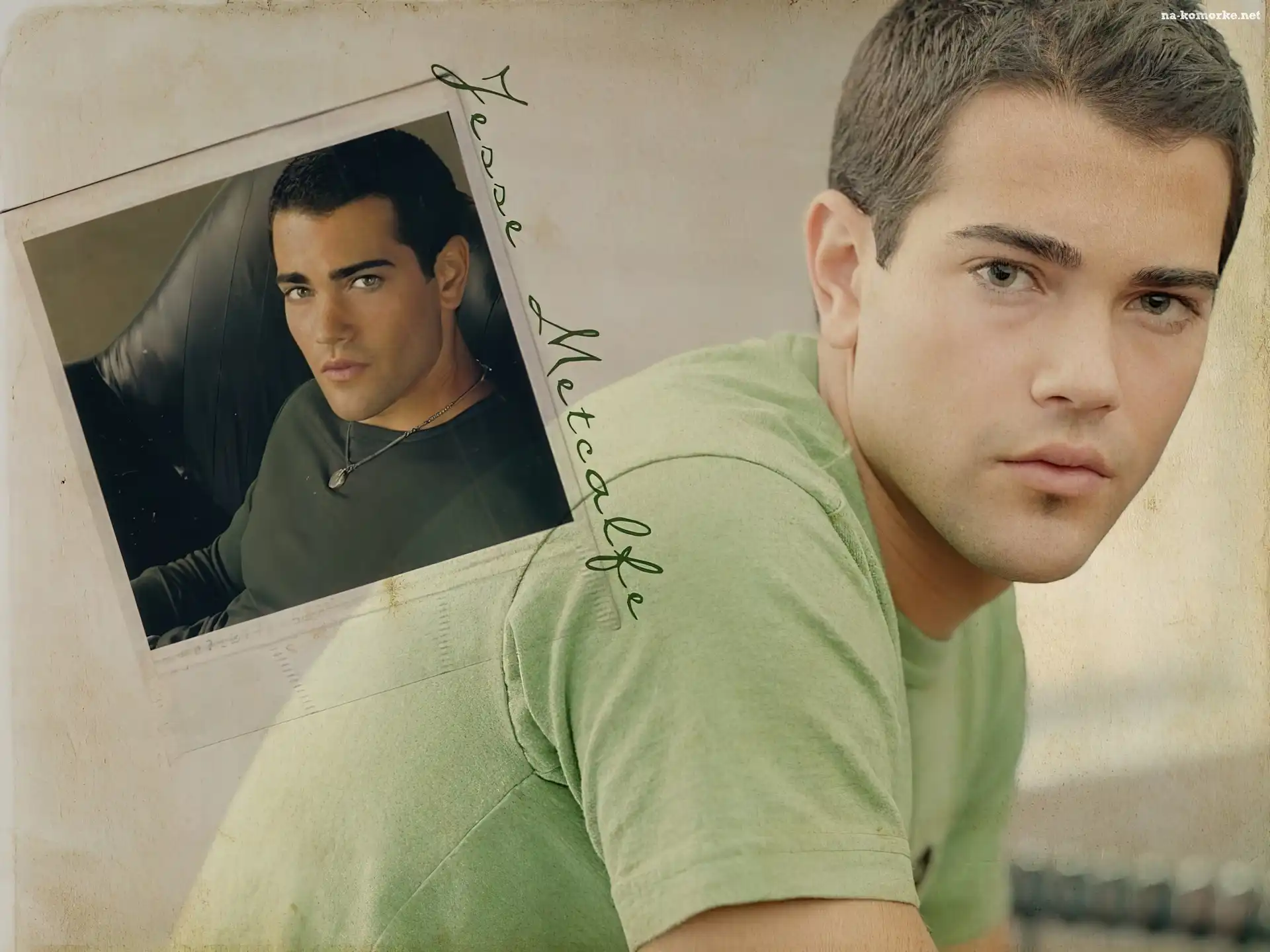 Jesse Metcalfe, zielona koszulka, zdjęcie