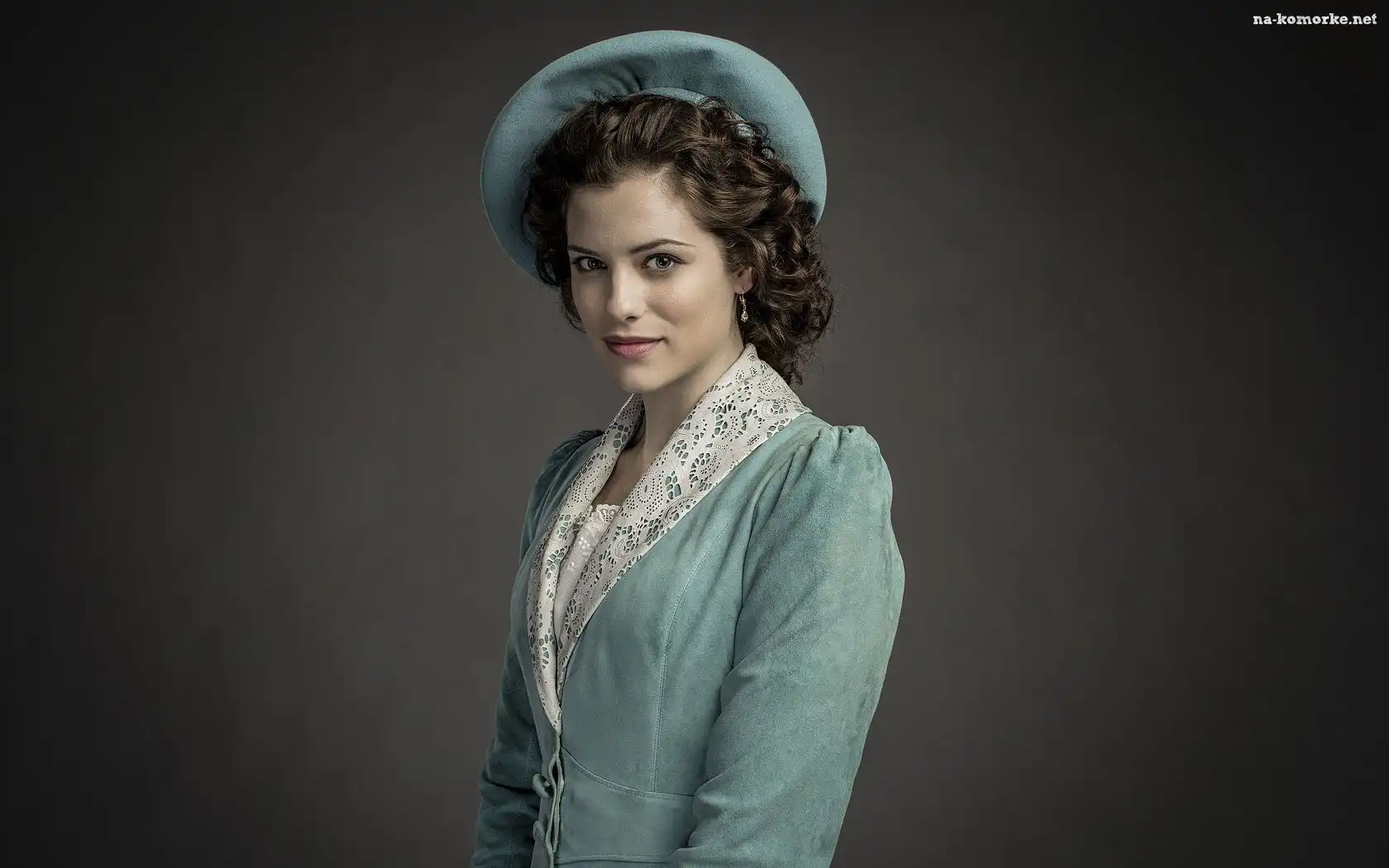 Jessica De Gouw, Dracula, Kapelusz, Serial