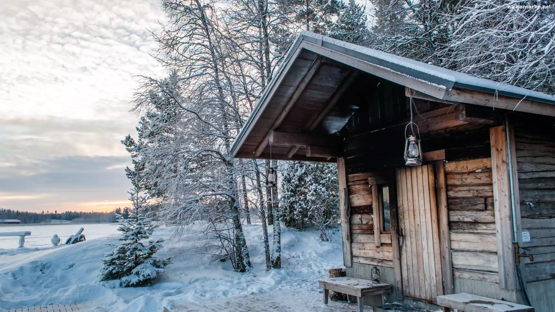 Jezioro Payanne, Ośnieżone, Śnieg, Sauna, Budowla, Lemmoncarks, Finlandia, Drzewa, Zima