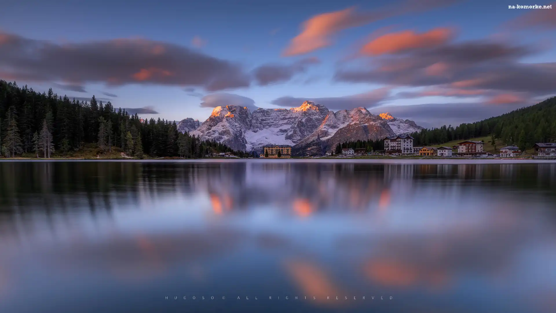 Jezioro, Cortina dAmpezzo, Drzewa, Góry, Domy, Włochy, Misurina Lake, Dolomity