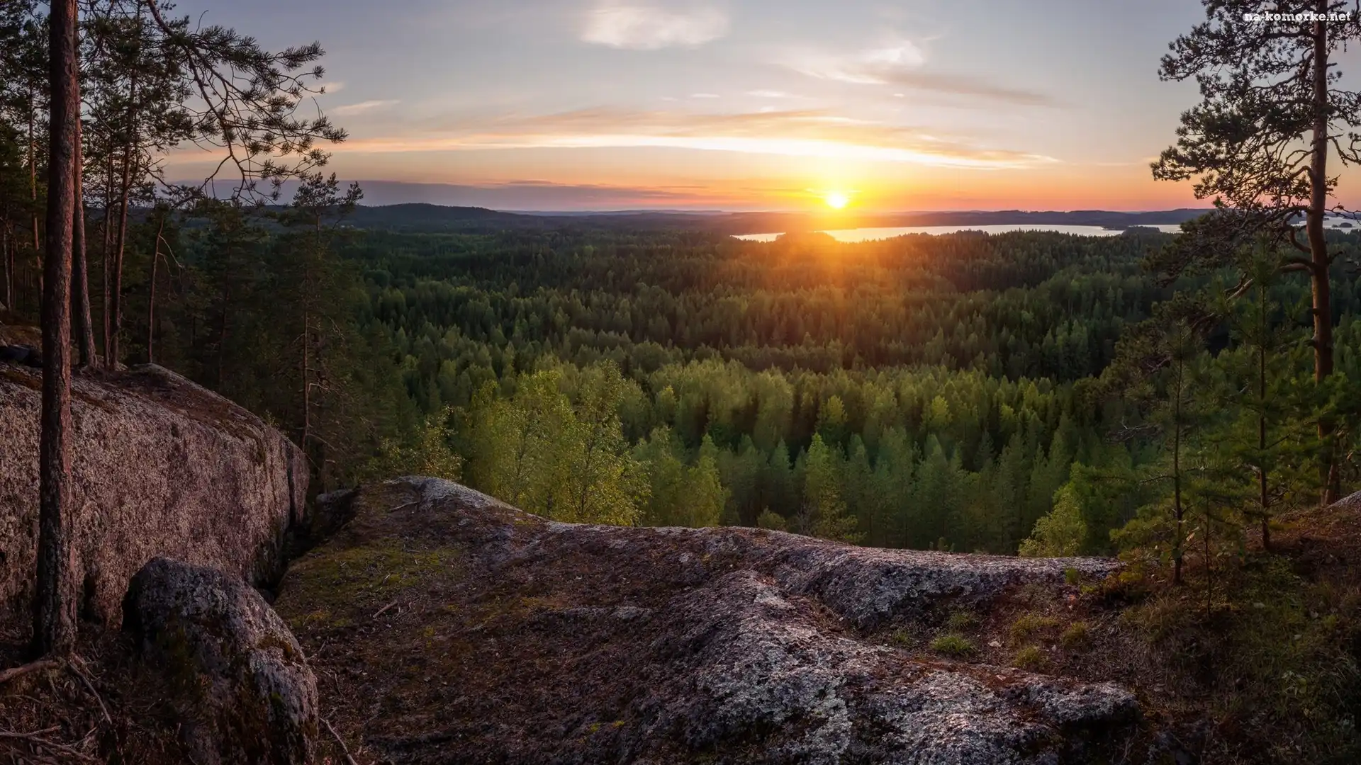 Finlandia, Skały, Zachód słońca, Gmina Laukaa, Hyyppaanvuori, Las, Jezioro