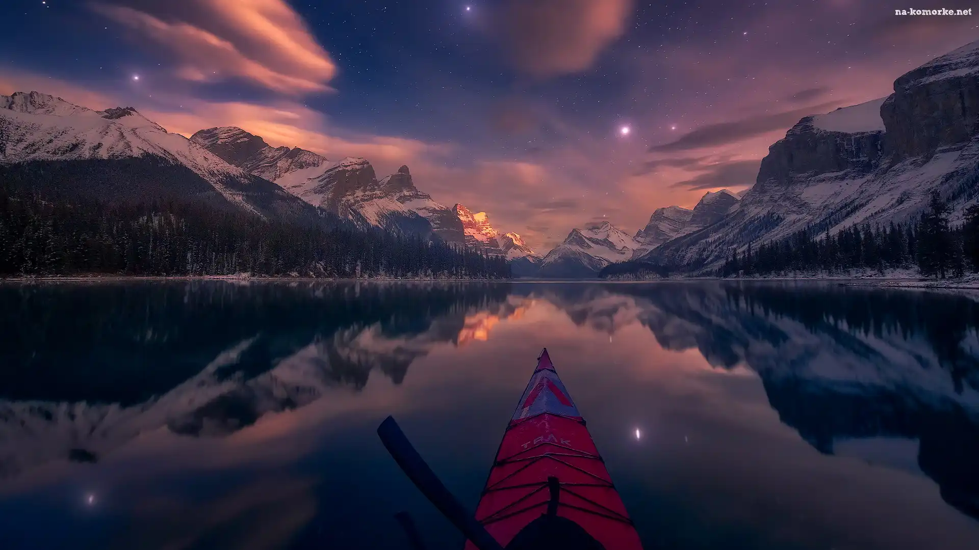 Jezioro, Canadian Rockies, Góry, Maligne Lake, Kanada, Gwiazdy, Park Narodowy Jasper, Kajak, Alberta, Zmierzch, Zima