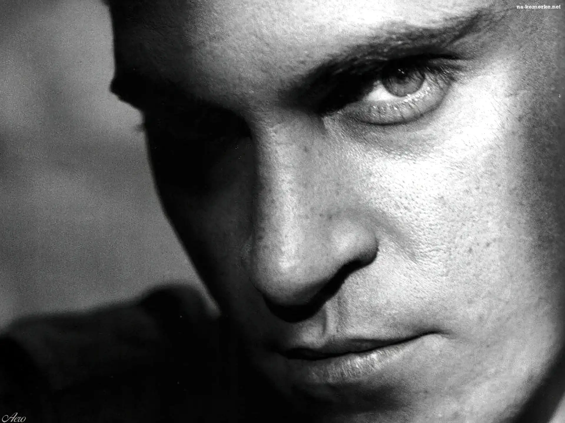 Joaquin Phoenix, duże oko
