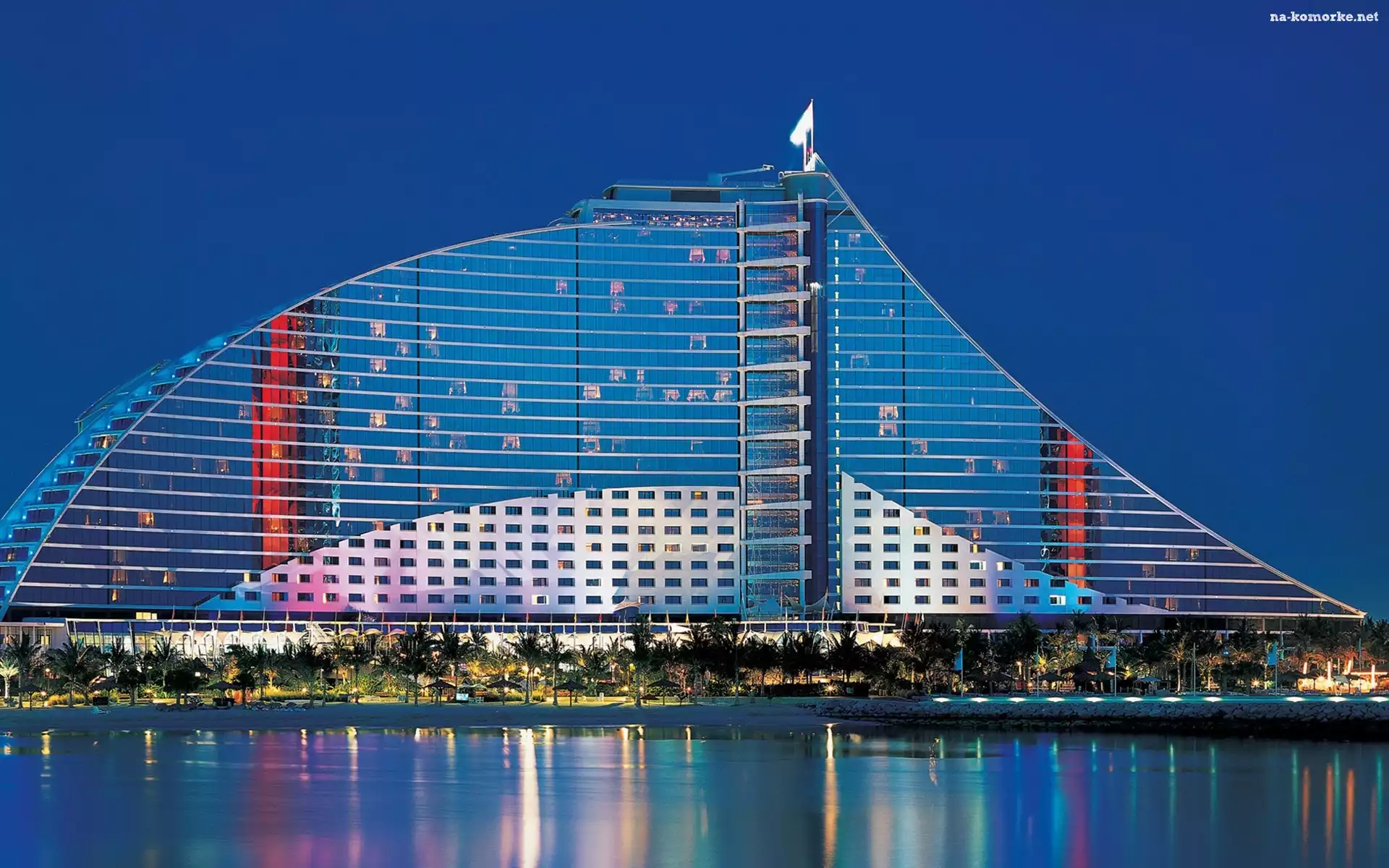Jumeirah Beach Hotel, Dubaj