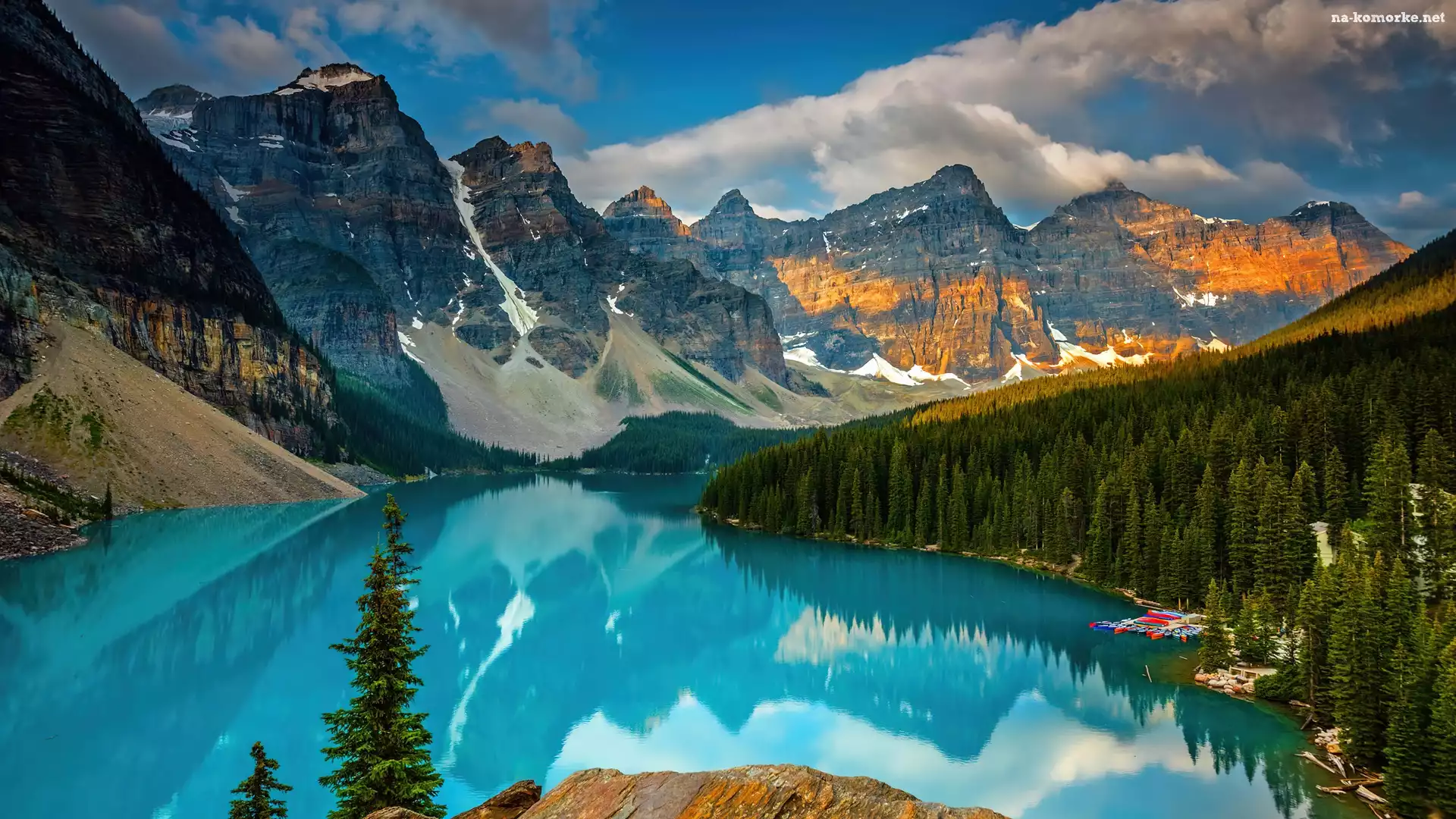 Park Narodowy Banff, Drzewa, Moraine Lake, Kanada, Góry, Chmury, Jezioro, Alberta