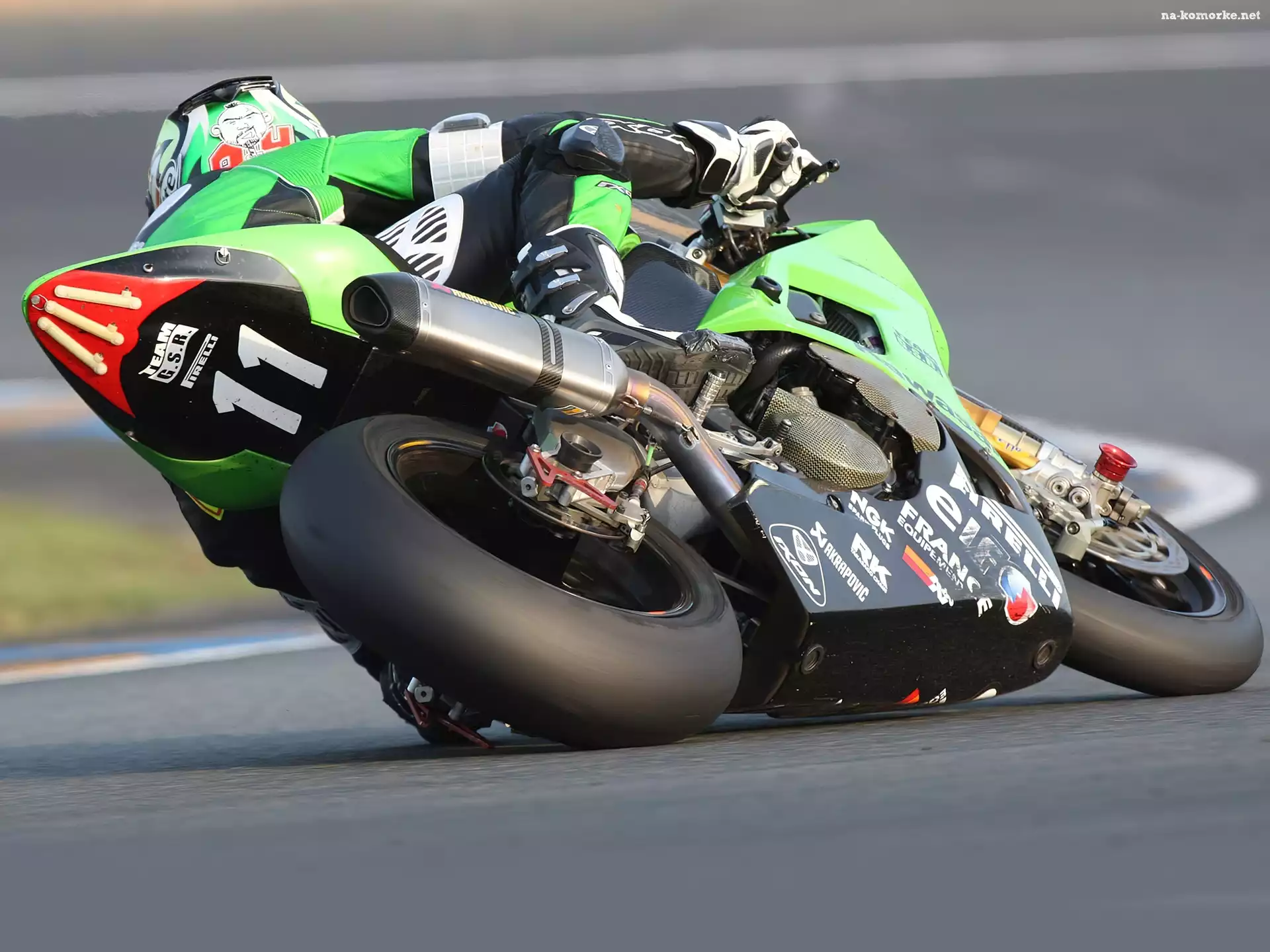 Kawasaki Ninja ZX-10R, Torowe, Opony