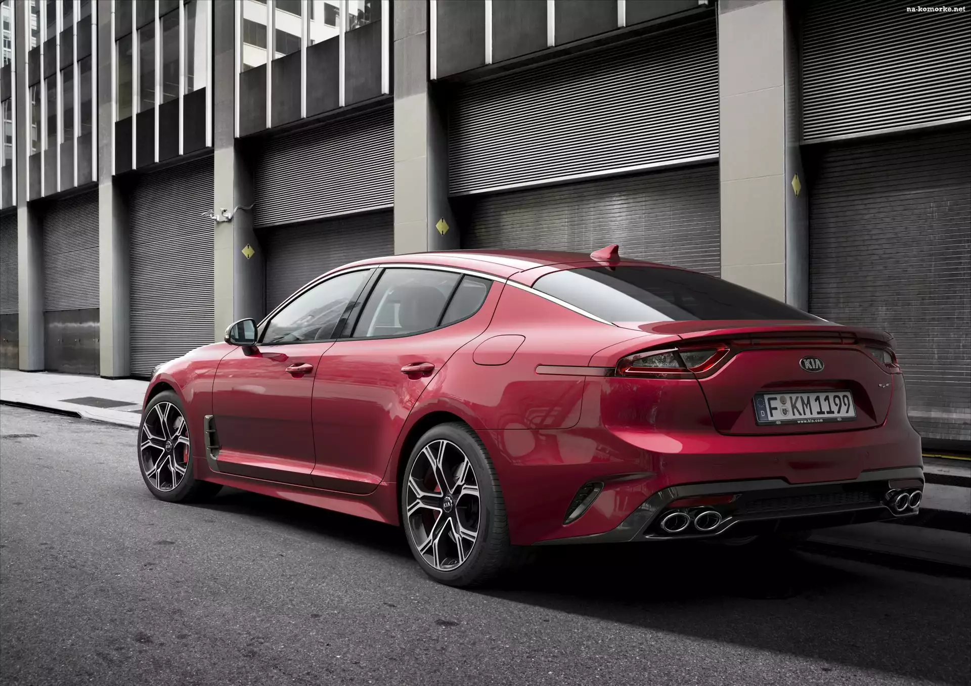 Czerwona, Kia Stinger