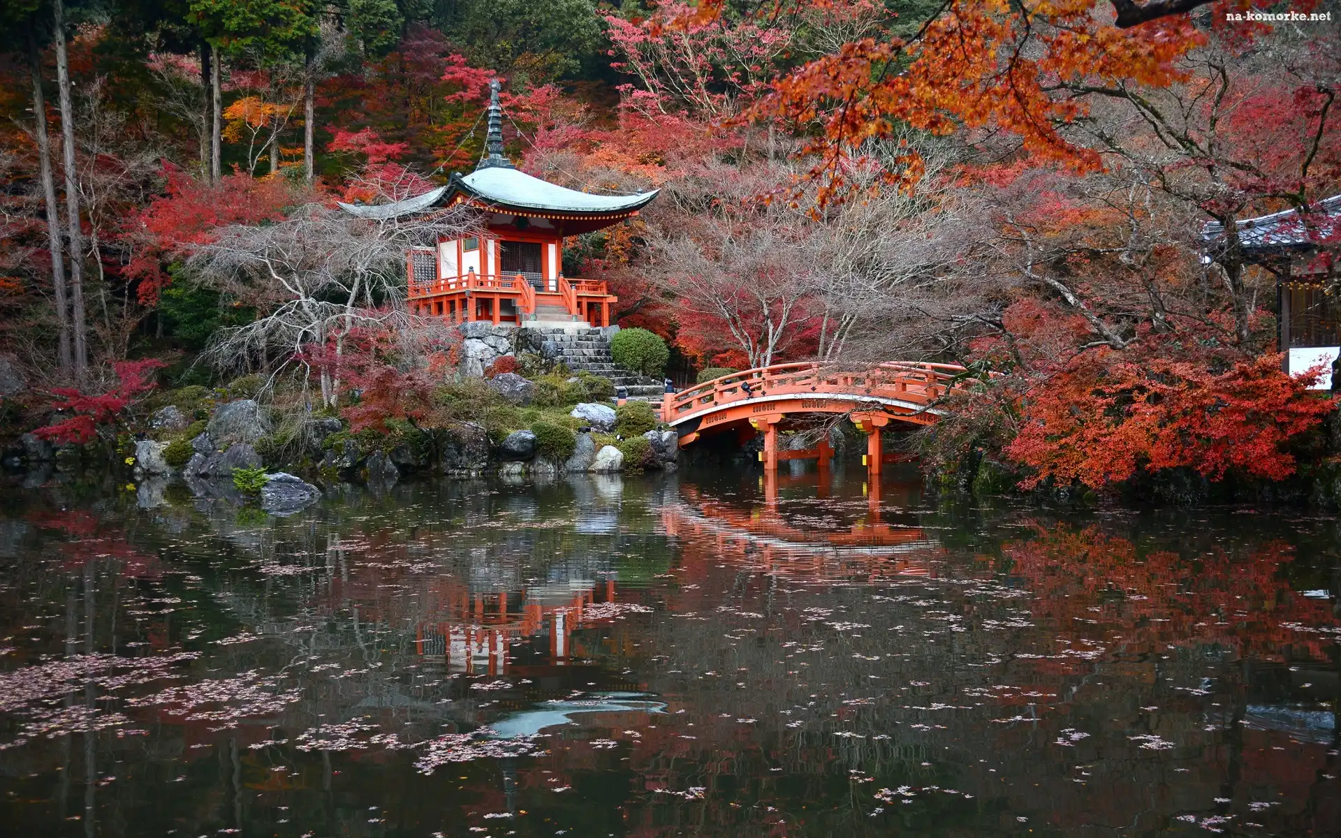 Kompleks świątynny Daigo-ji, Kioto, Mostek, Japonia, Świątynia Benten-do, Staw, Jesień, Drzewa
