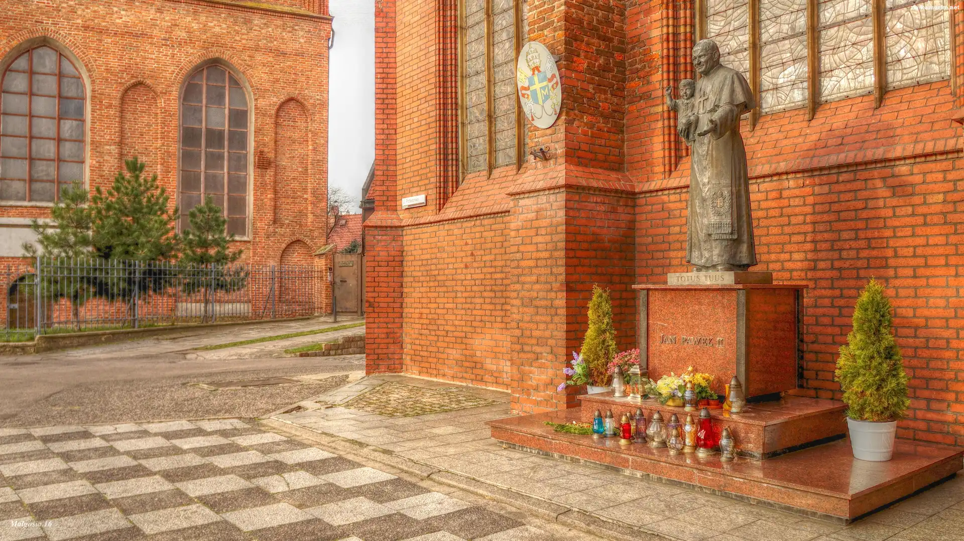 HDR, Kościół, Posąg, Papierz, Jan Paweł II