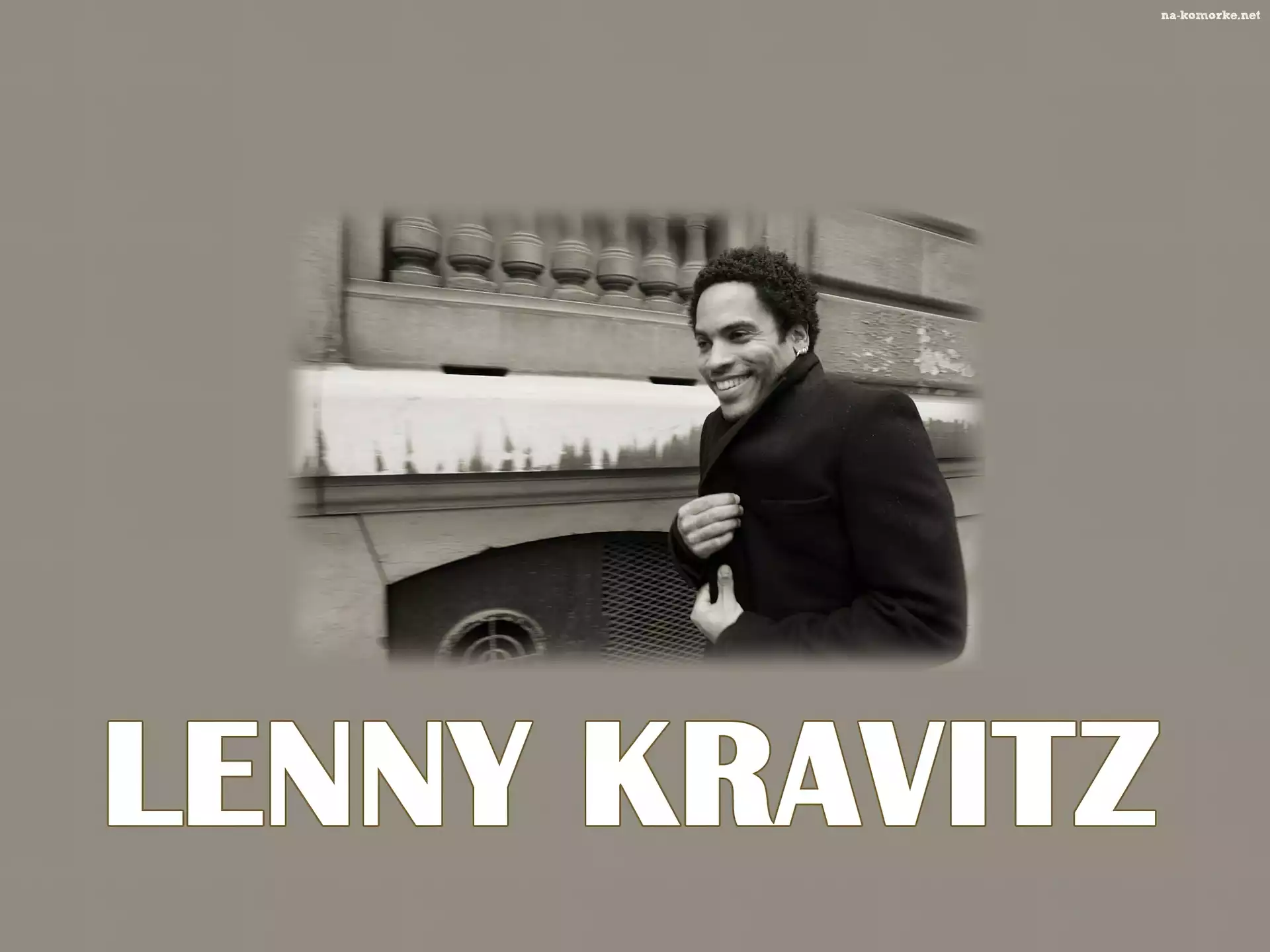 Lenny Kravitz, Płaszcz