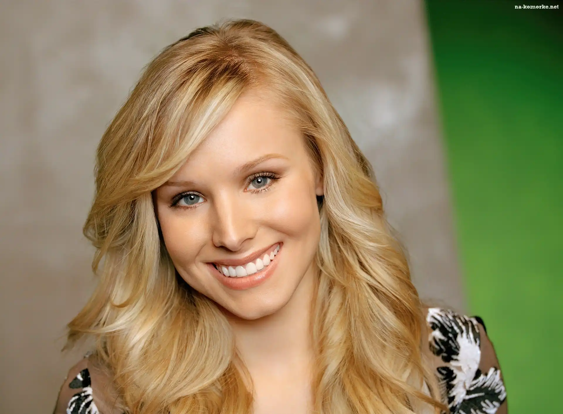 Uśmiechnięta, Kristen Bell
