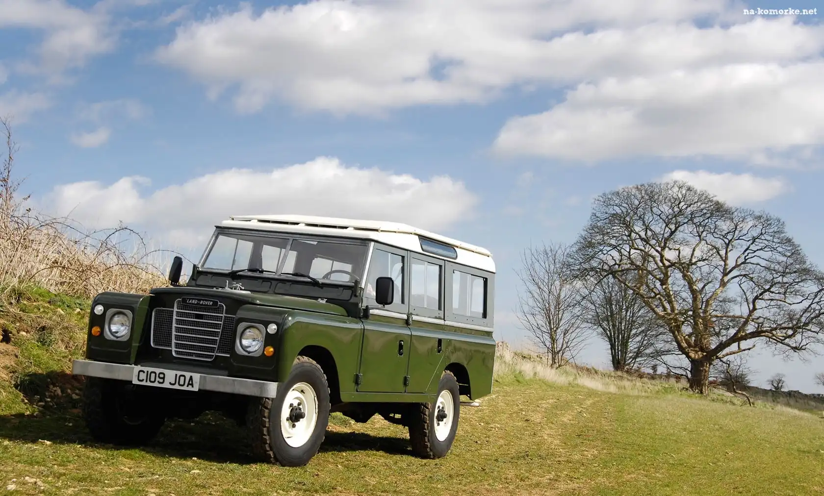 Land Rover Defender, Terenówka