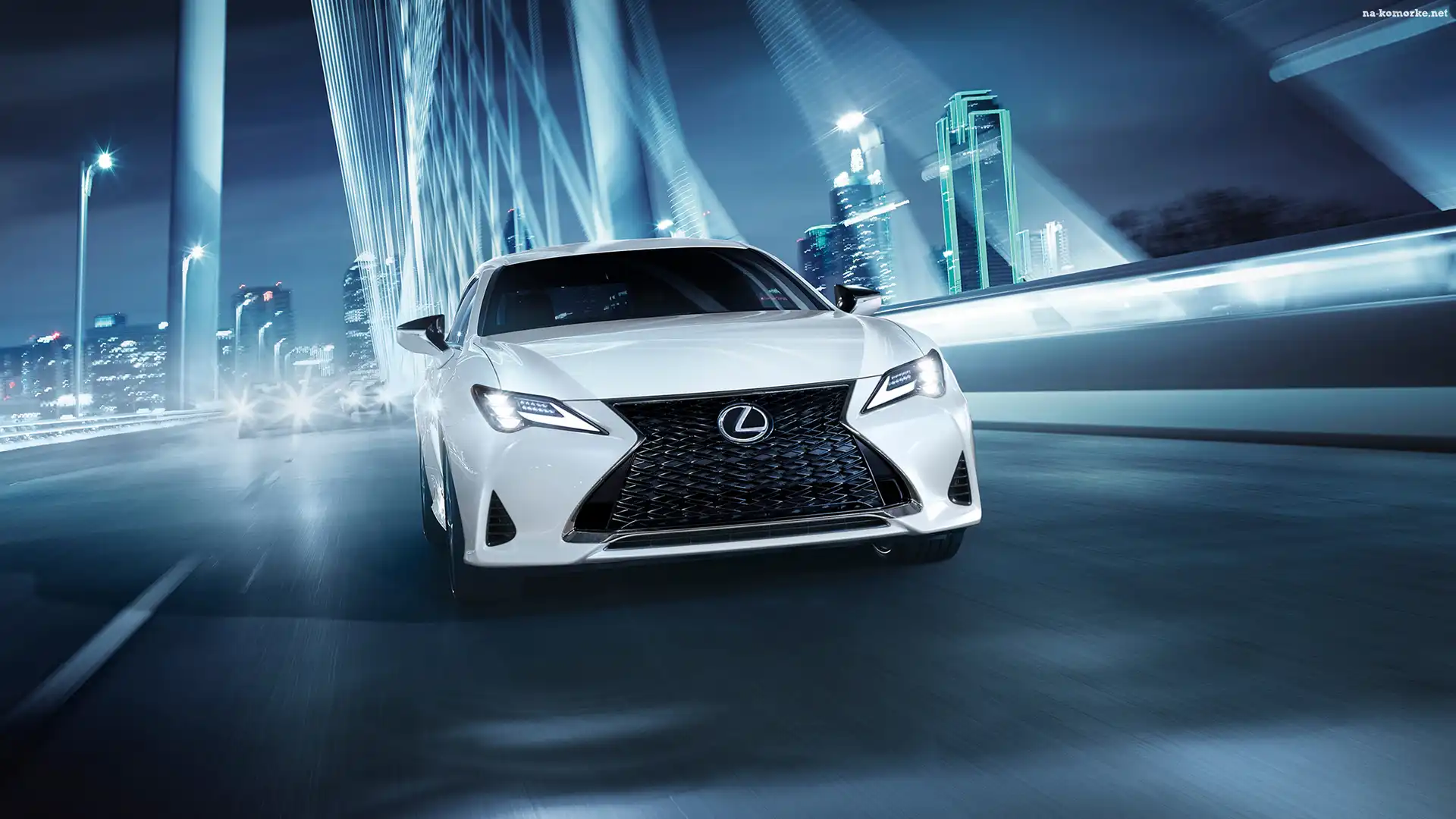 Lexus RC 350F, Biały